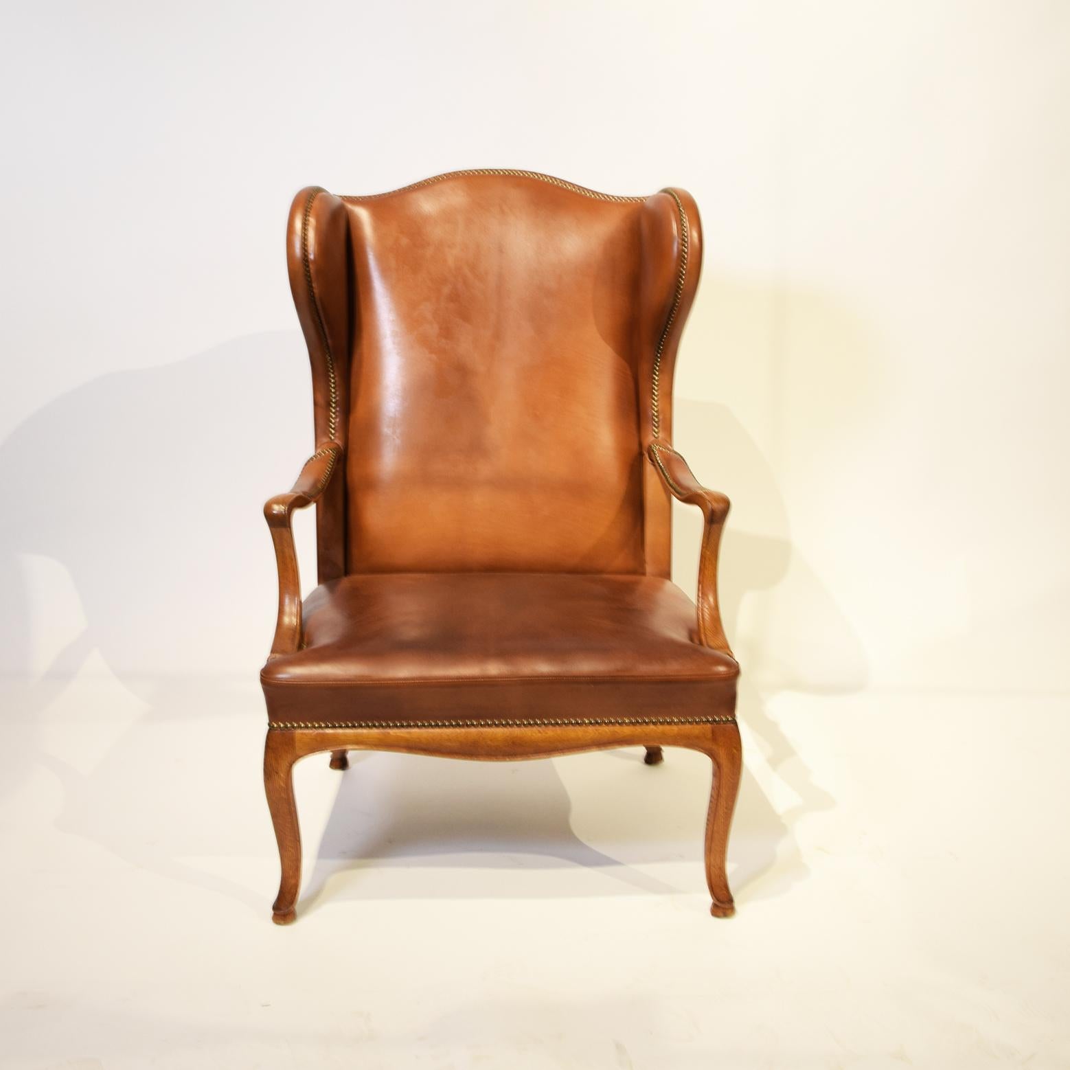 Seltenes Paar Bergère-Stühle aus Leder von Frits Henningsen, 1950er Jahre (Skandinavische Moderne) im Angebot