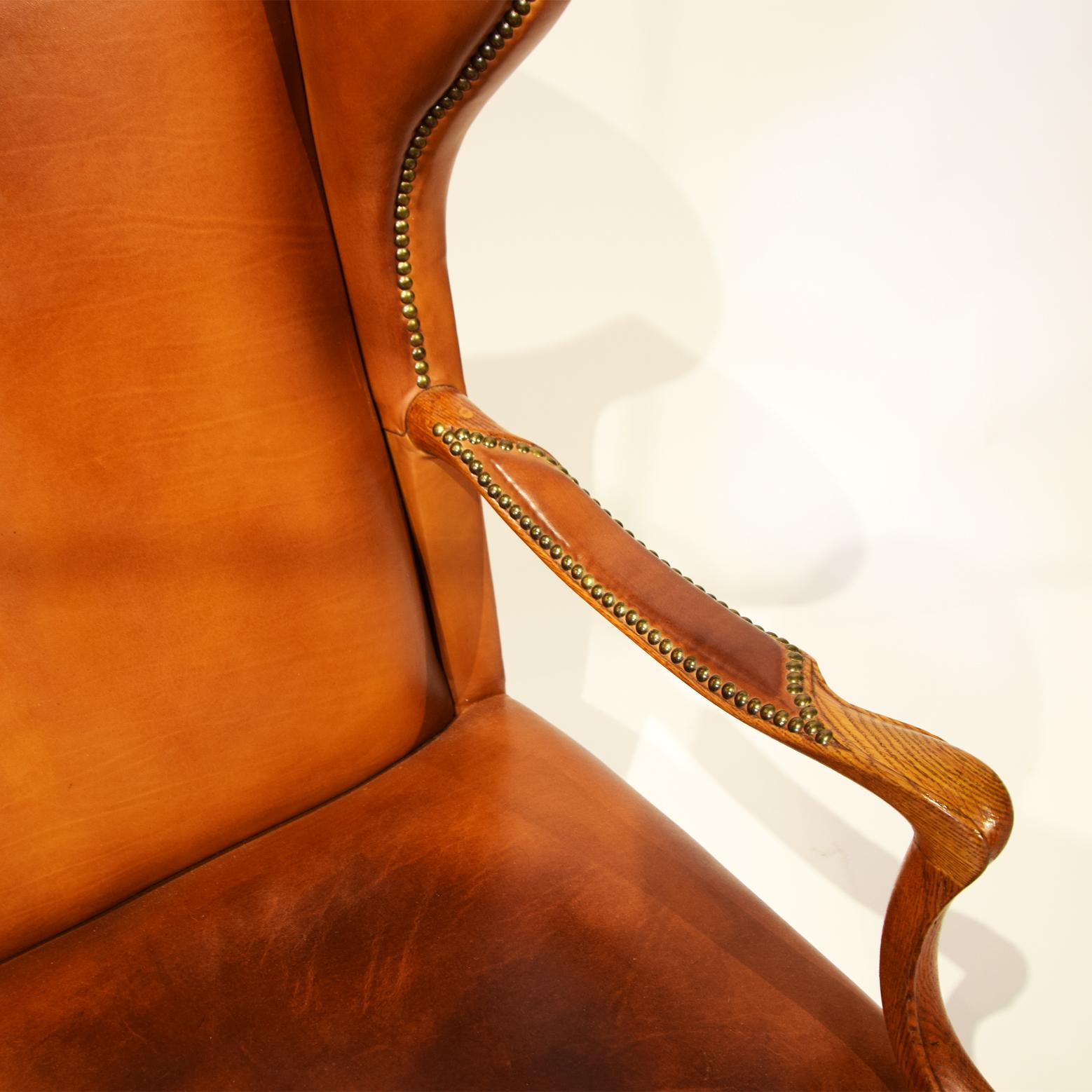 Rare paire de chaises Bergères en cuir par Frits Henningsen des années 1950 Excellent état - En vente à Hudson, NY