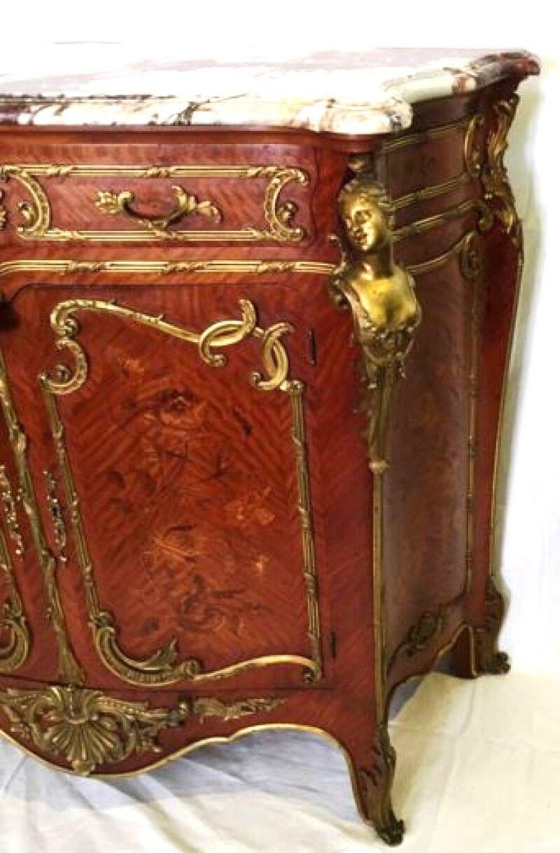 Marqueterie Rara coppia di Luigi XVI  armadietti laterali in stile Joseph Zwiener in vendita