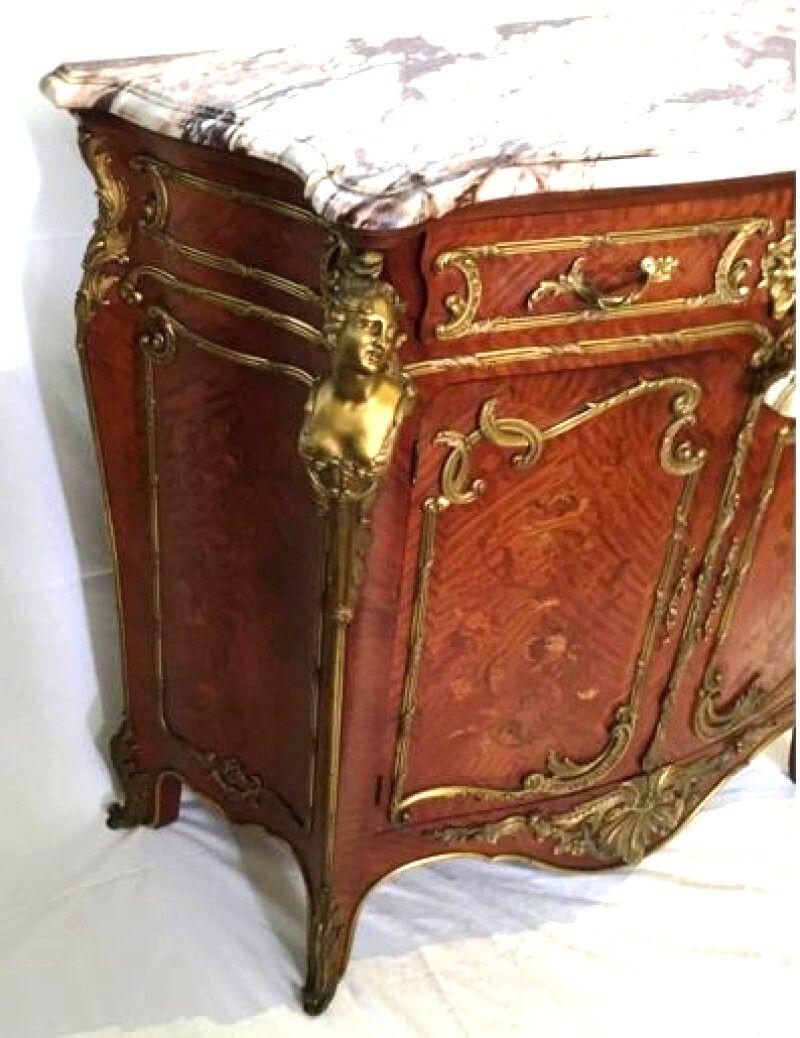 Rara coppia di Luigi XVI  armadietti laterali in stile Joseph Zwiener In condizioni buone in vendita a Brighton, Sussex