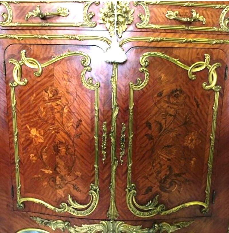 Palissandro Rara coppia di Luigi XVI  armadietti laterali in stile Joseph Zwiener in vendita