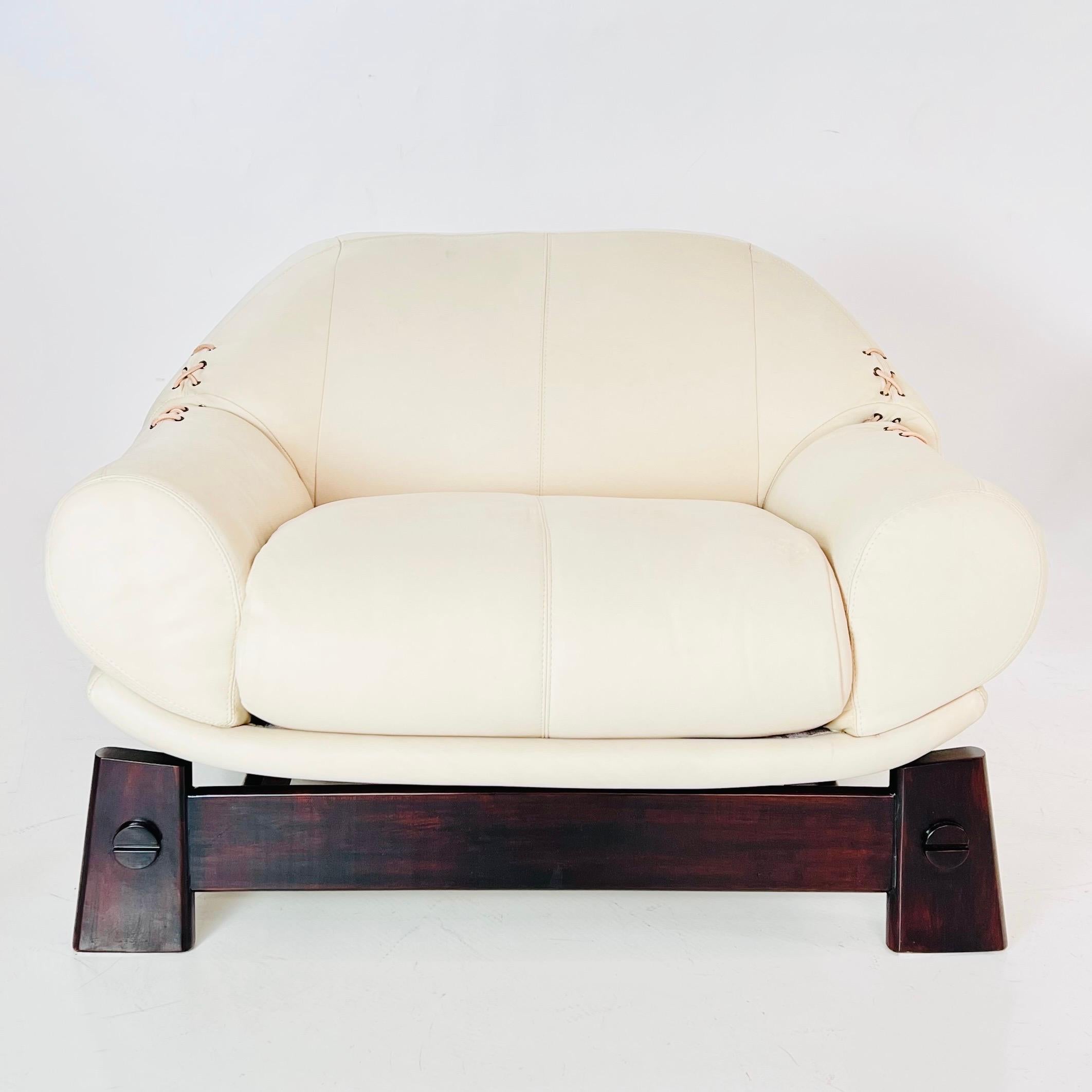 Rare Pair of Lounge Chair 'Móveis Cimo' Brazilian Caviuna Leather For Sale 1