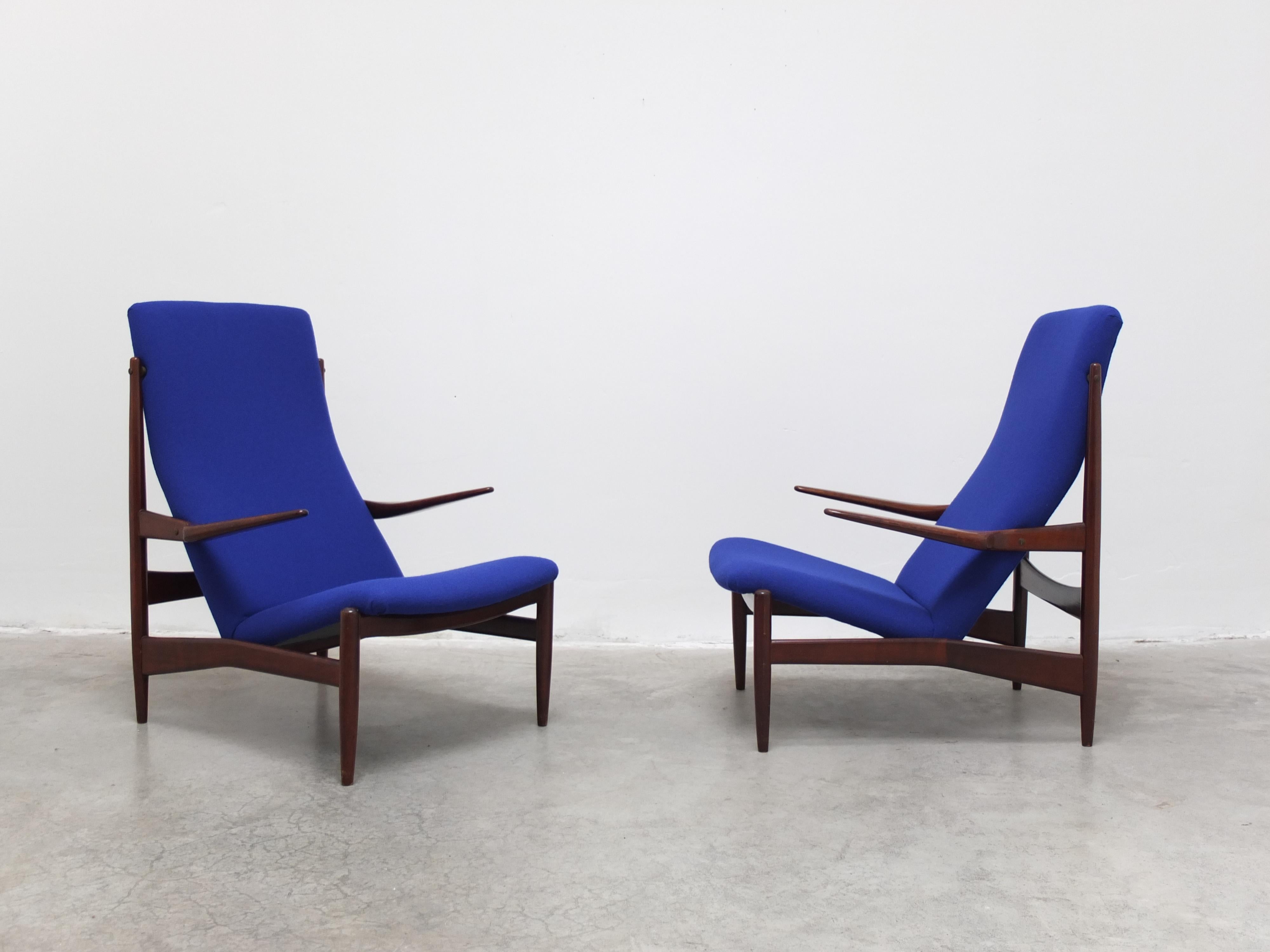 Mid-Century Modern Rare Pair of Lounge Chairs by Alfred Hendrickx for Belform, 1950s For Sale