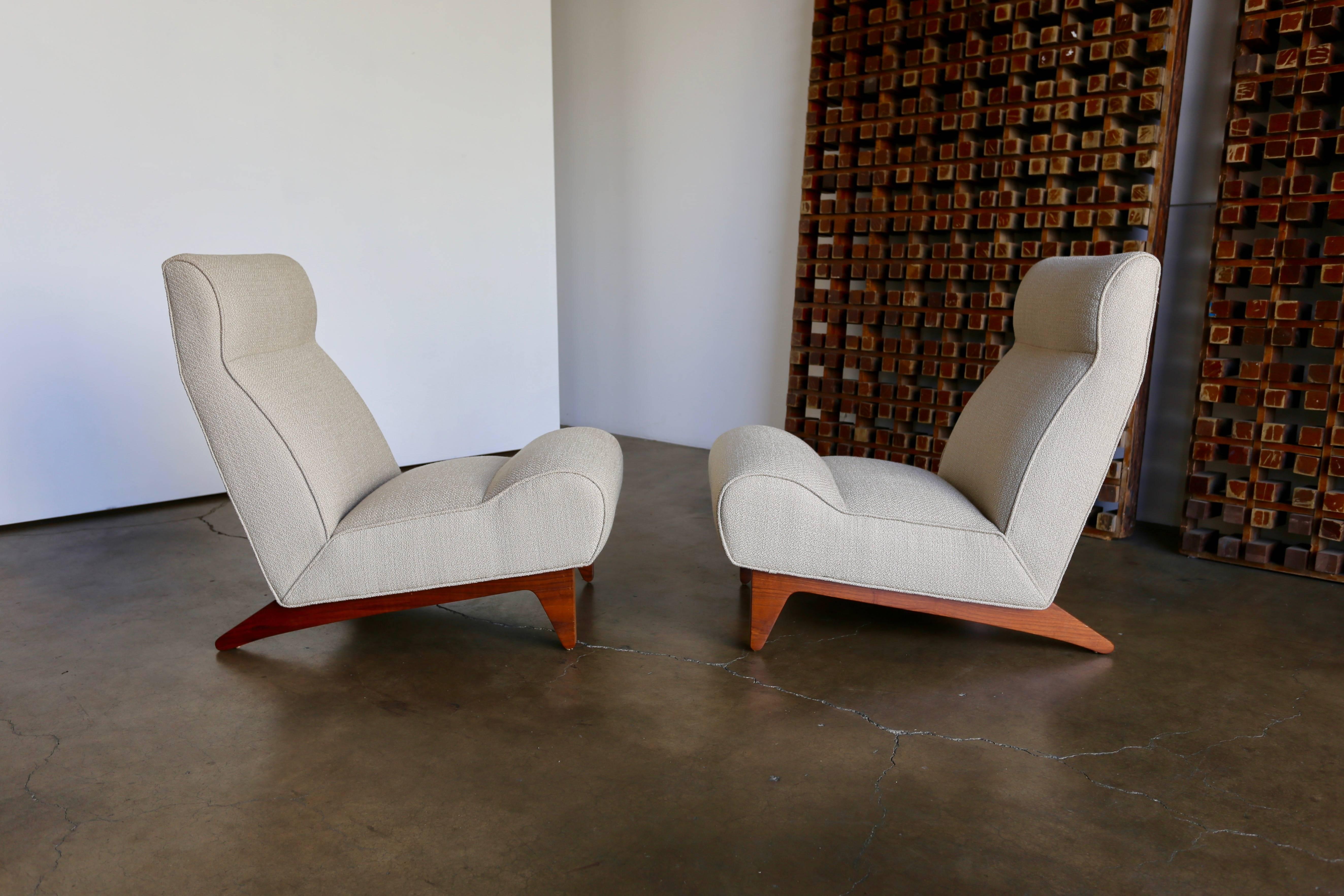 Fabric Rare Pair of Lounge Chairs by Edward Wormley for Dunbar