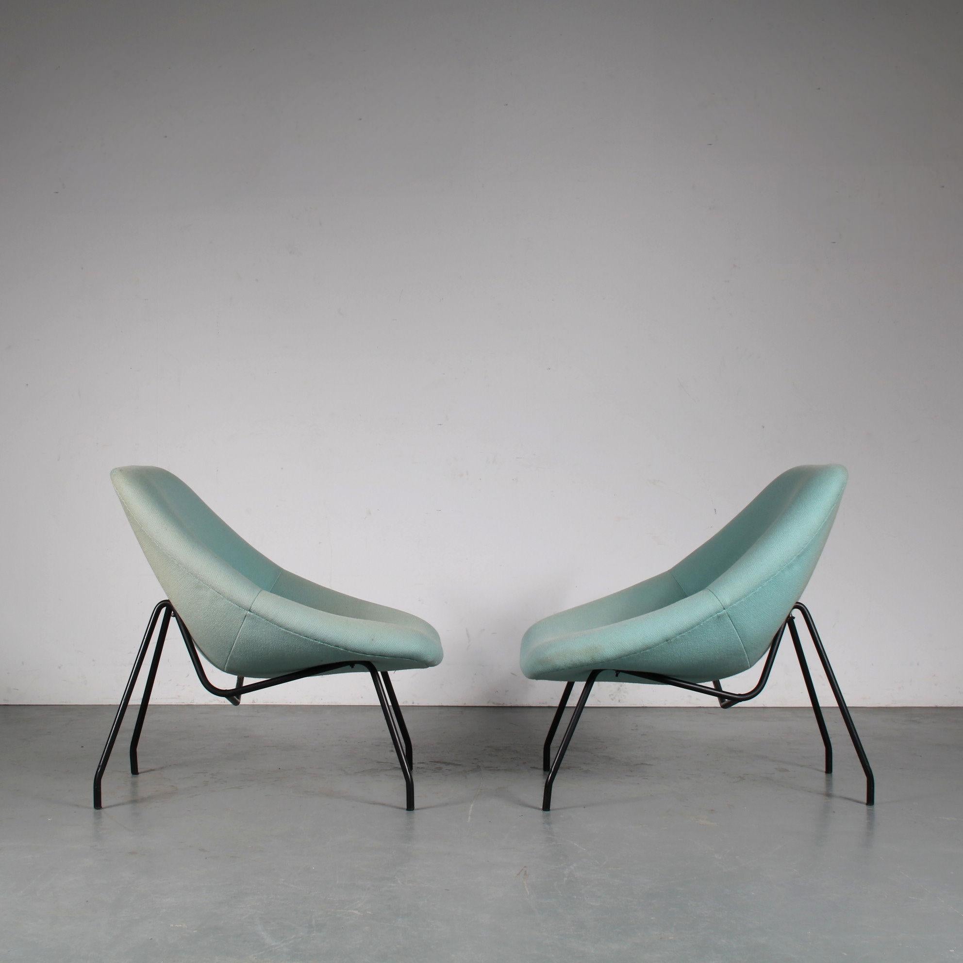 Rare Pair of Lounge Chairs by GAR, France, 1950 1
