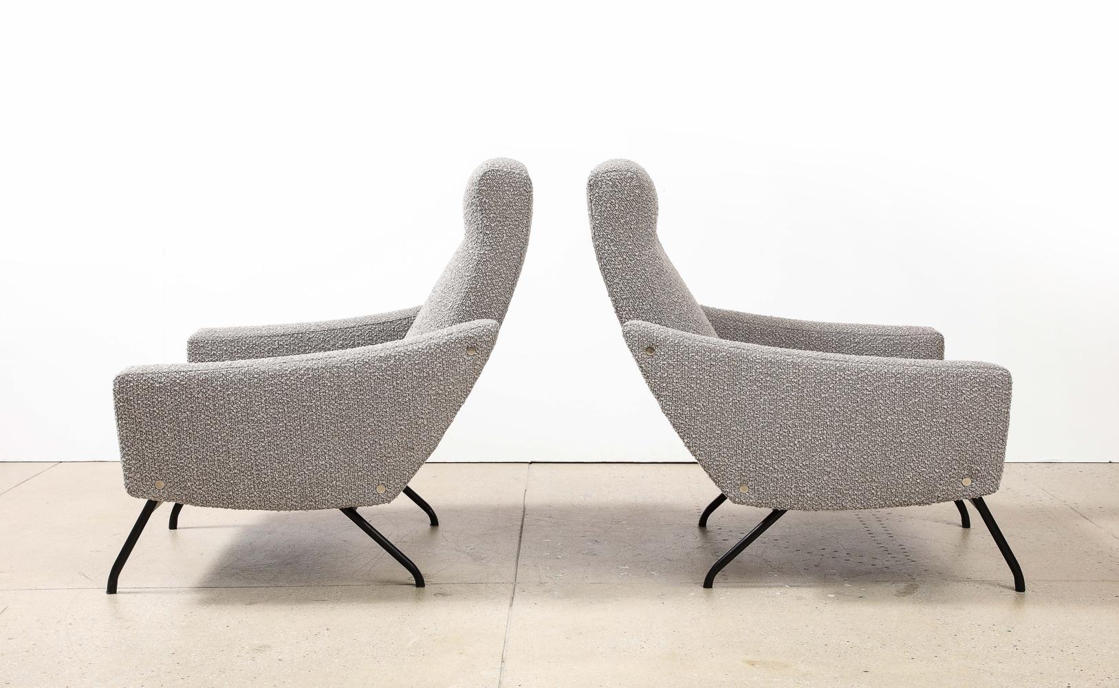 Rare Pair of Lounge Chairs by Joseph Andre Motte In Good Condition For Sale In New York, NY