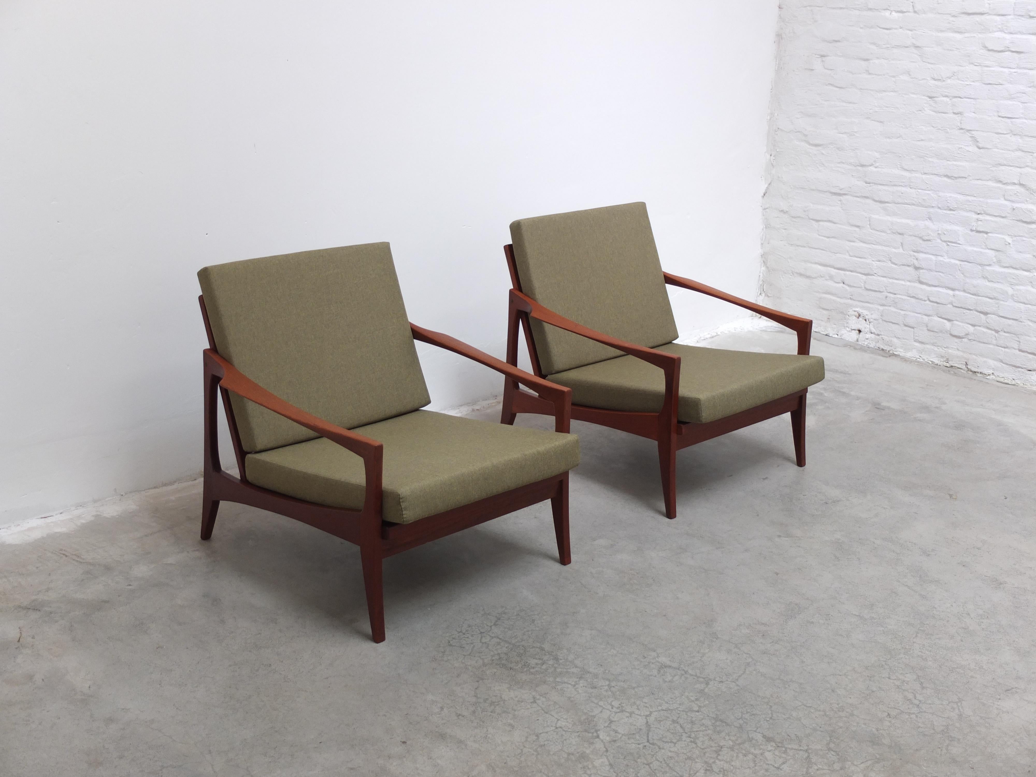 Scandinave moderne Rare paire de chaises longues de Knoll Antimott, années 1950