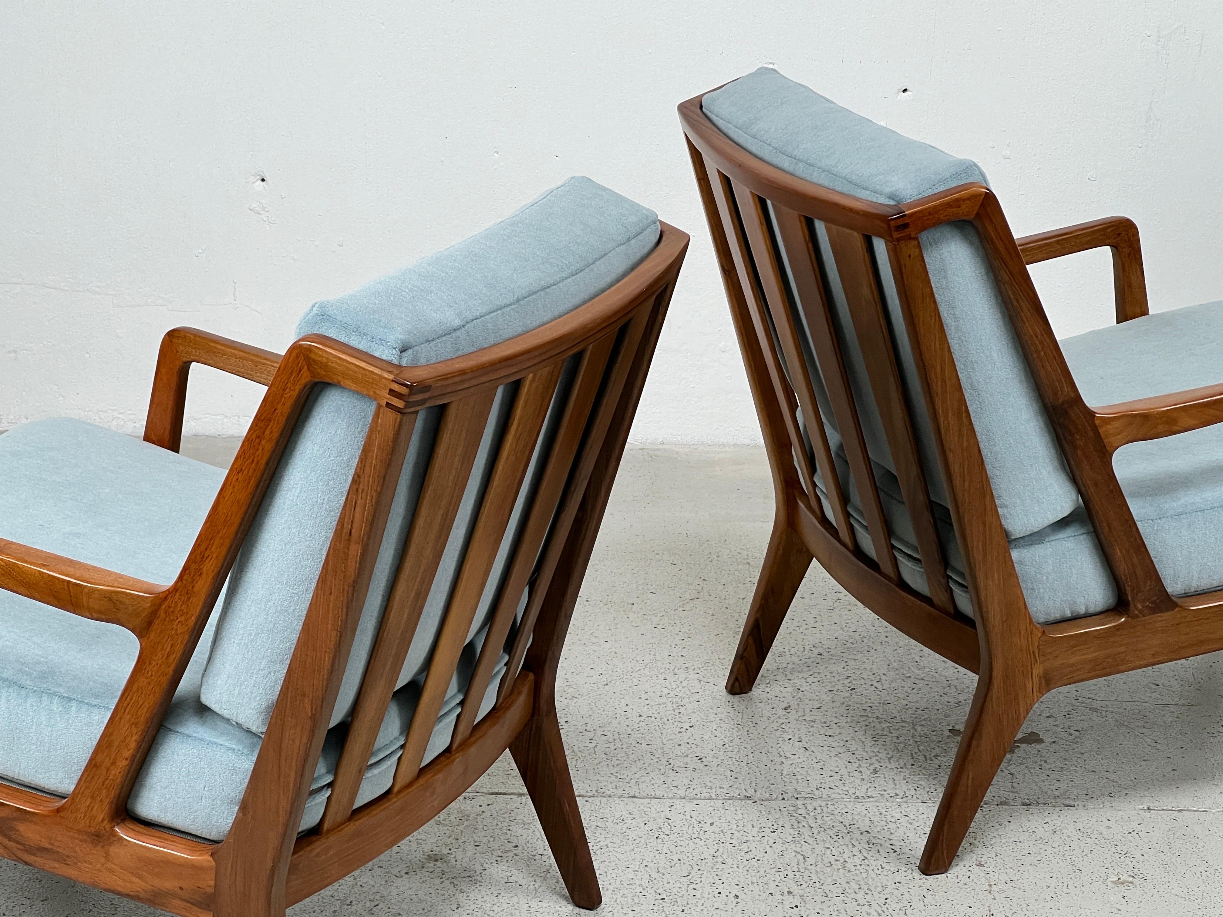 Rare Pair of Lounge Chairs by Singer and Sons  For Sale 2