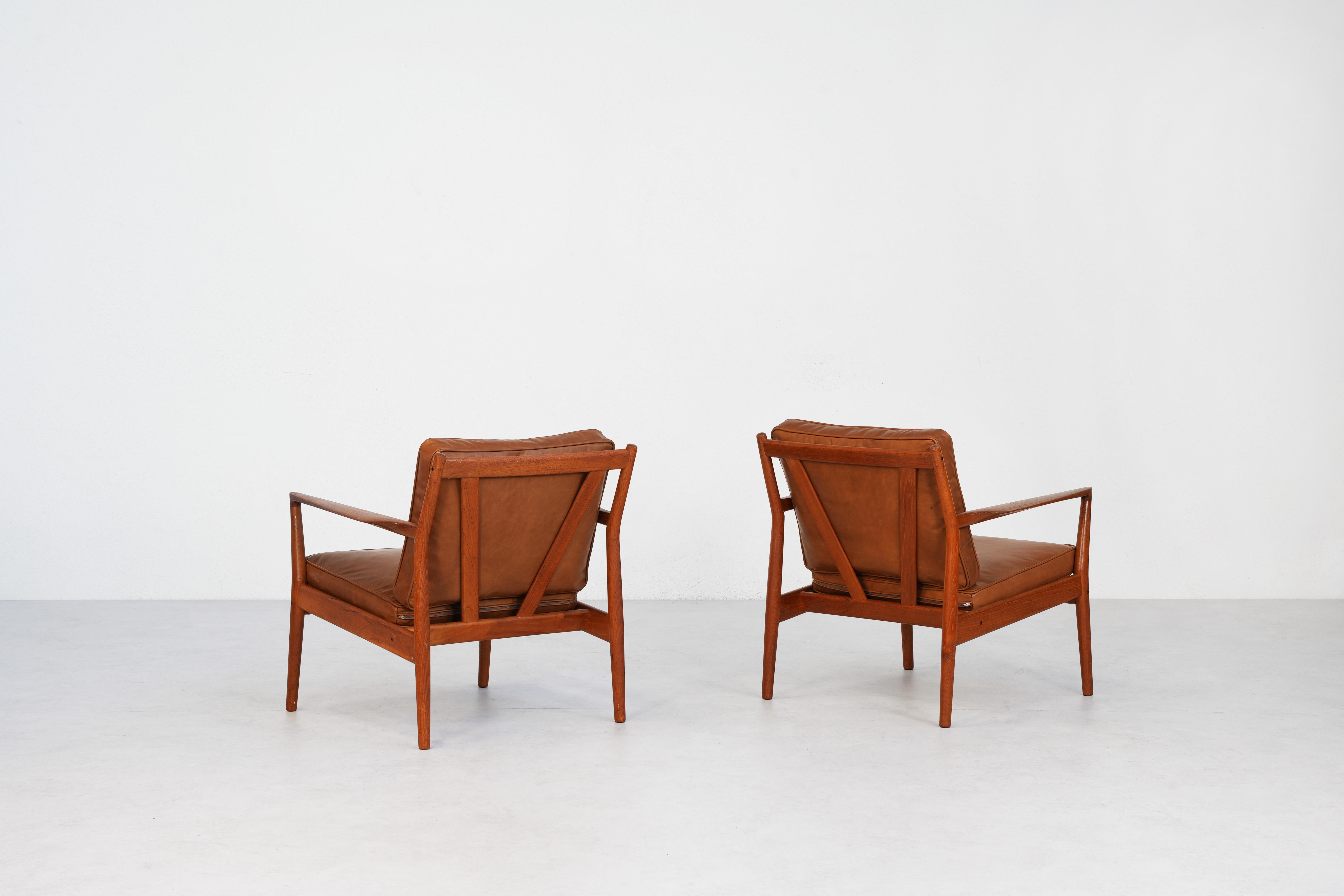 Danish Rare Pair of Lounge Chairs by Steffen Syrach-Larsen for Børge Jensen For Sale