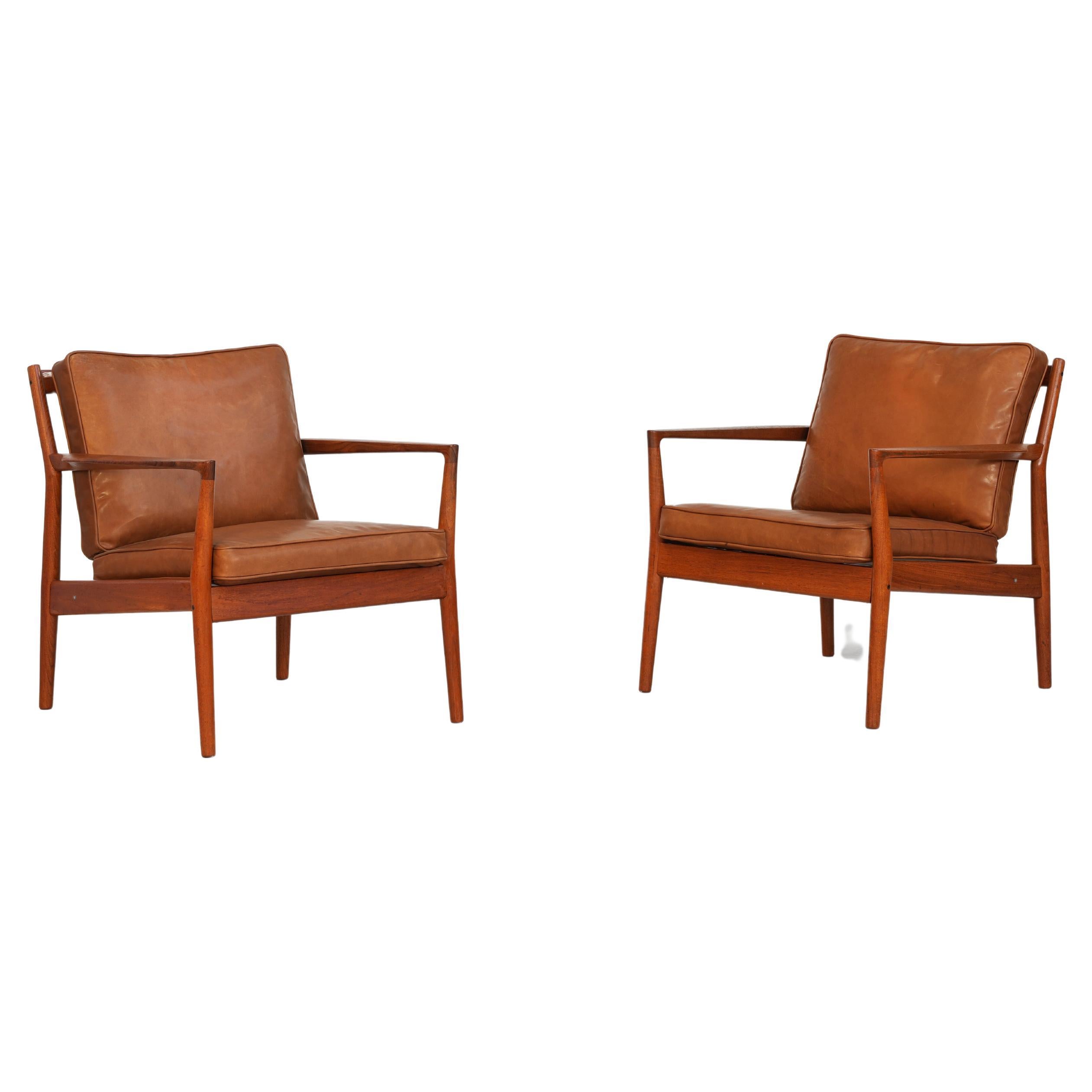 Rare Pair of Lounge Chairs by Steffen Syrach-Larsen for Børge Jensen For Sale