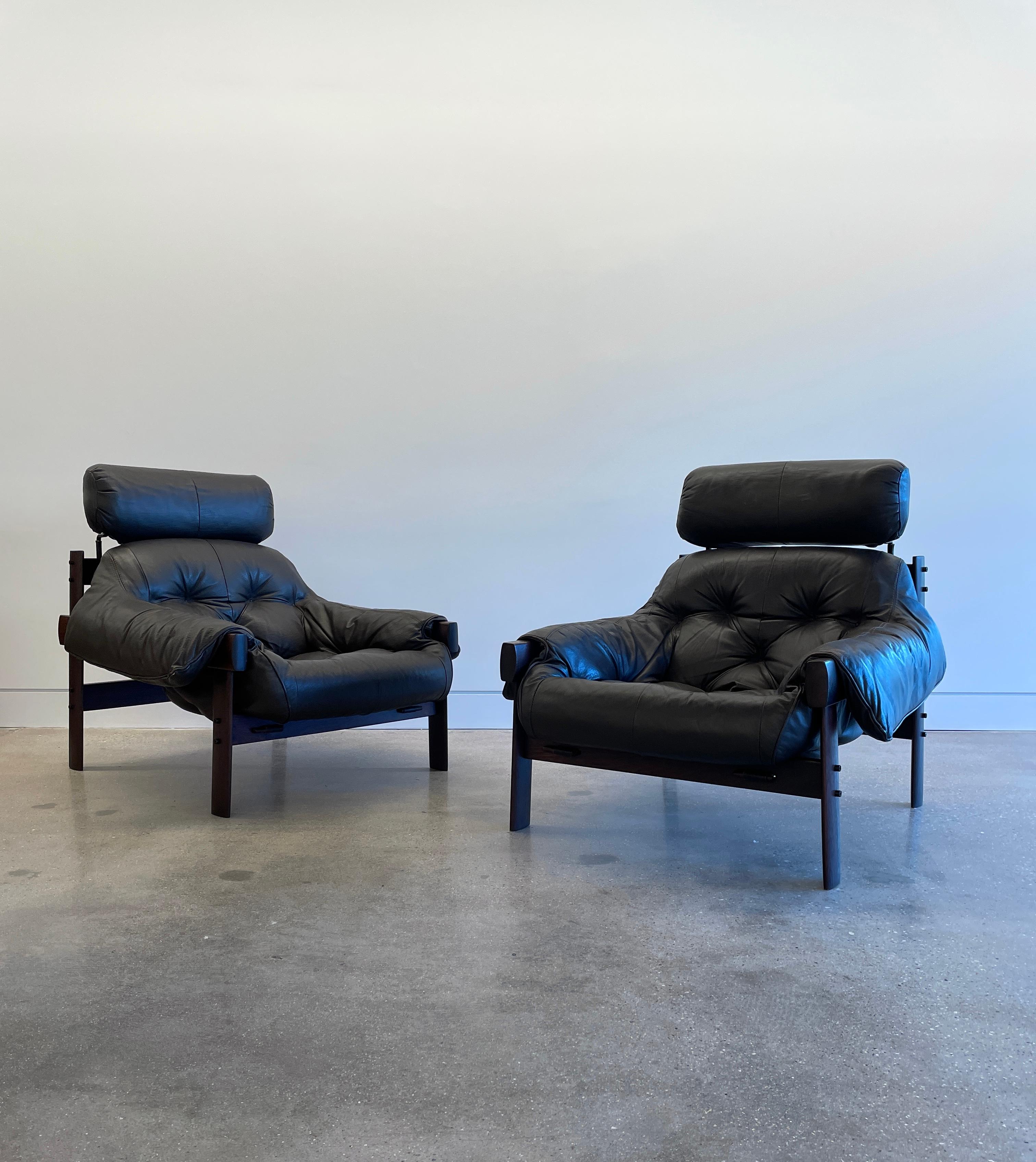 Mid-Century Modern Rare Pair of Lounge Chairs in Leather and Jacaronda by Percival Lafer, 1970s