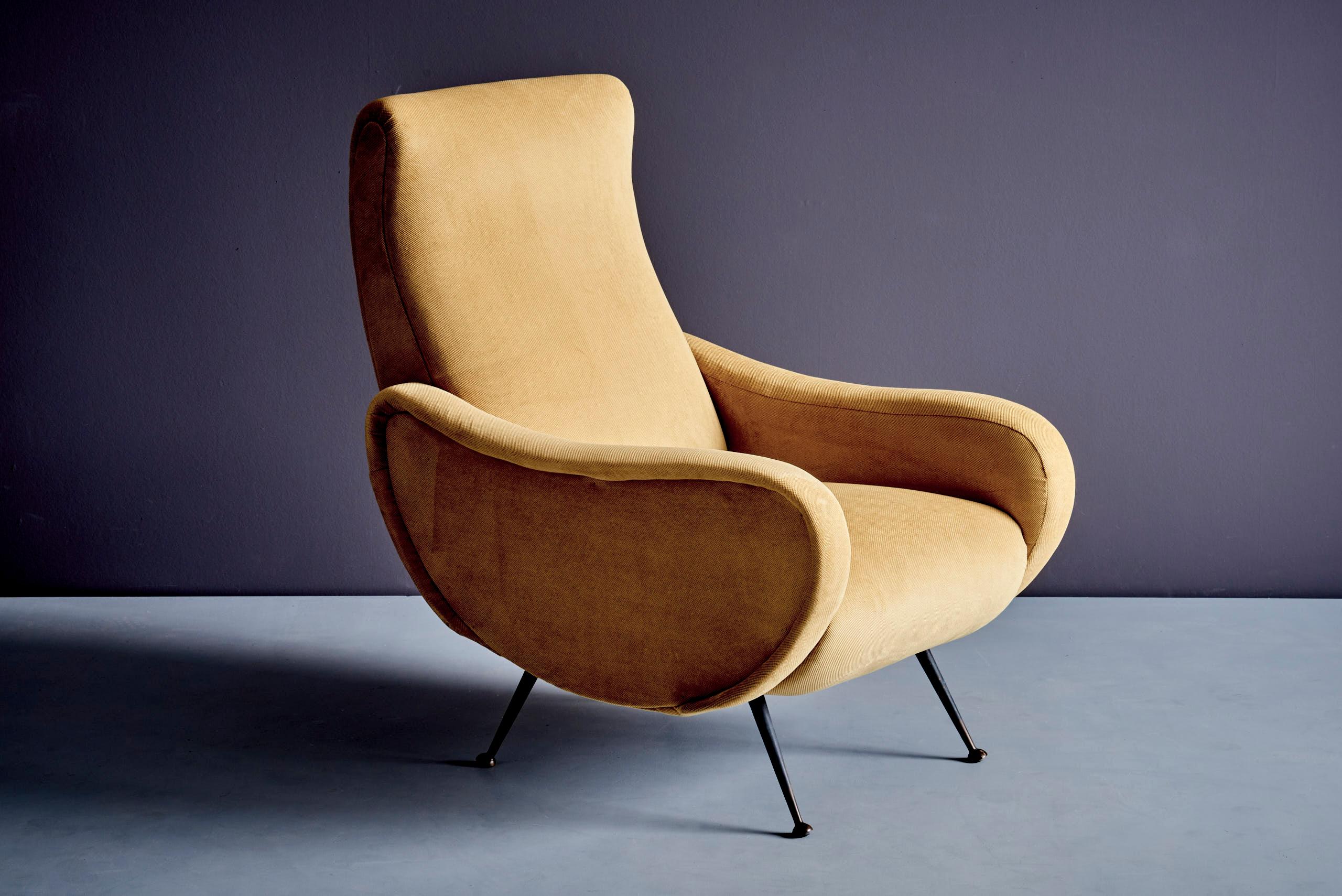 Rare Pair of Lounge Chairs in the manner of Gastone Rinaldi Moderno de mediados de siglo en venta