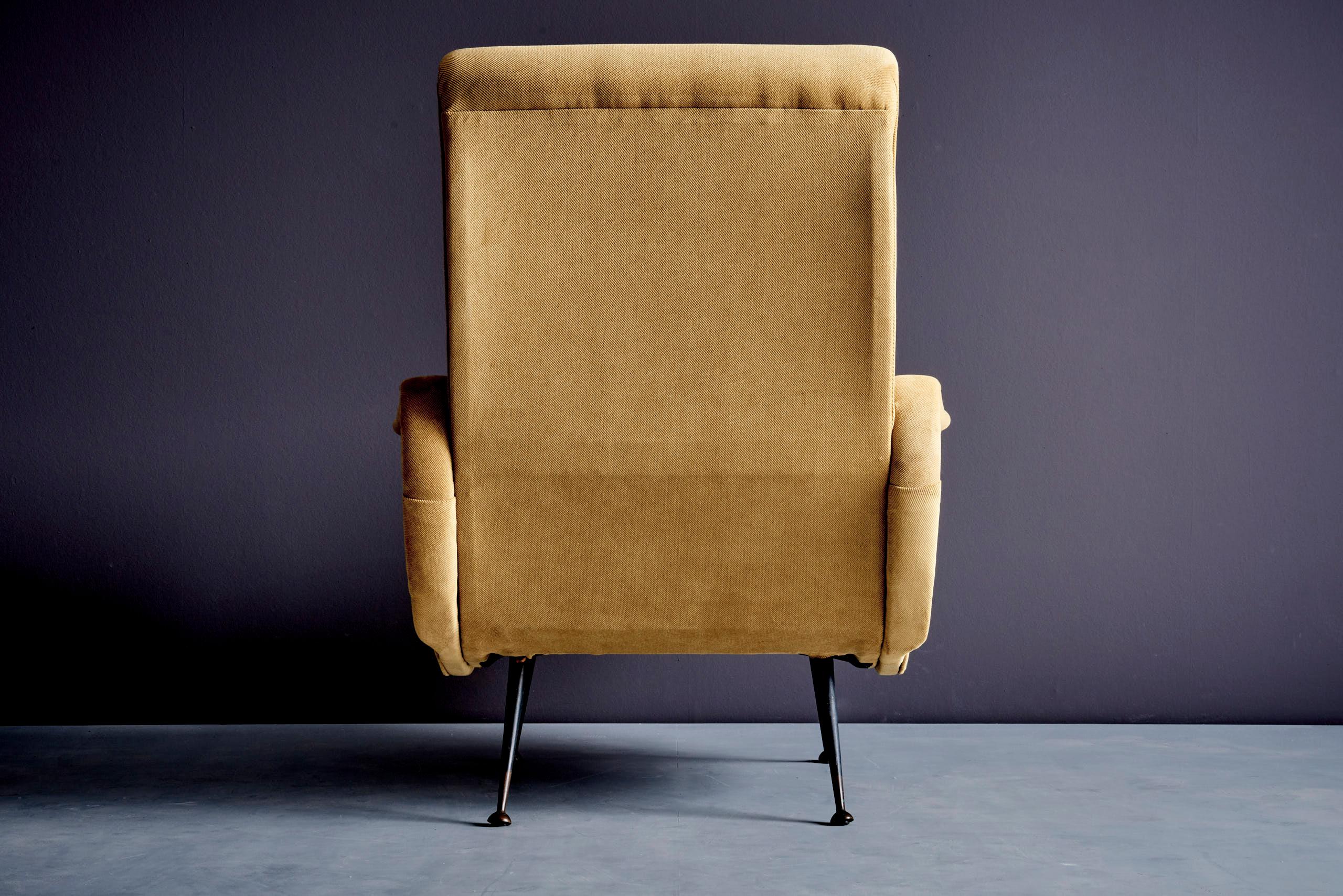 Rare Pair of Lounge Chairs in the manner of Gastone Rinaldi Italiano en venta