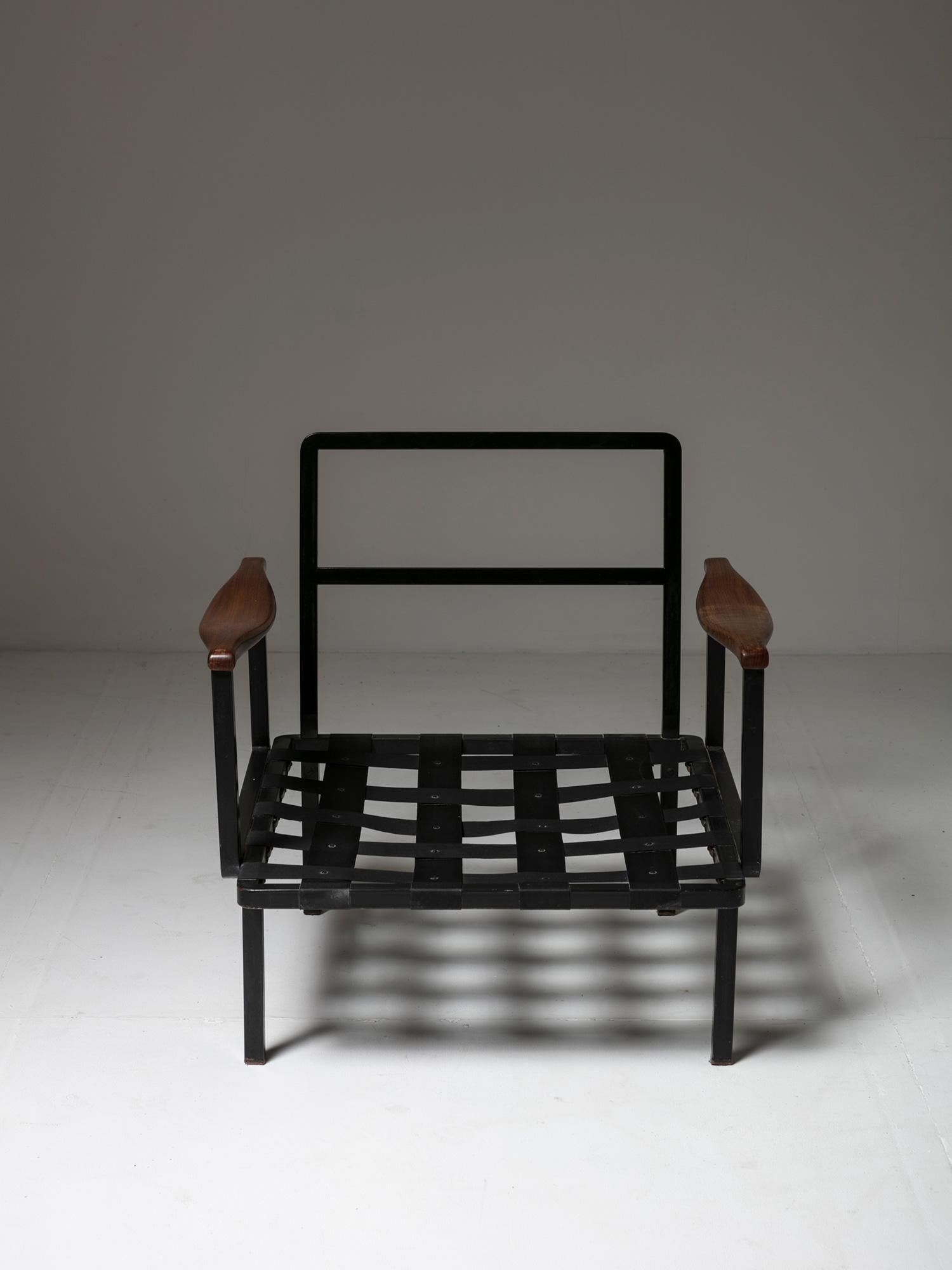 Mid-20th Century Rare Pair of Lounge Chairs Model P24 by Osvaldo Borsani for Tecno