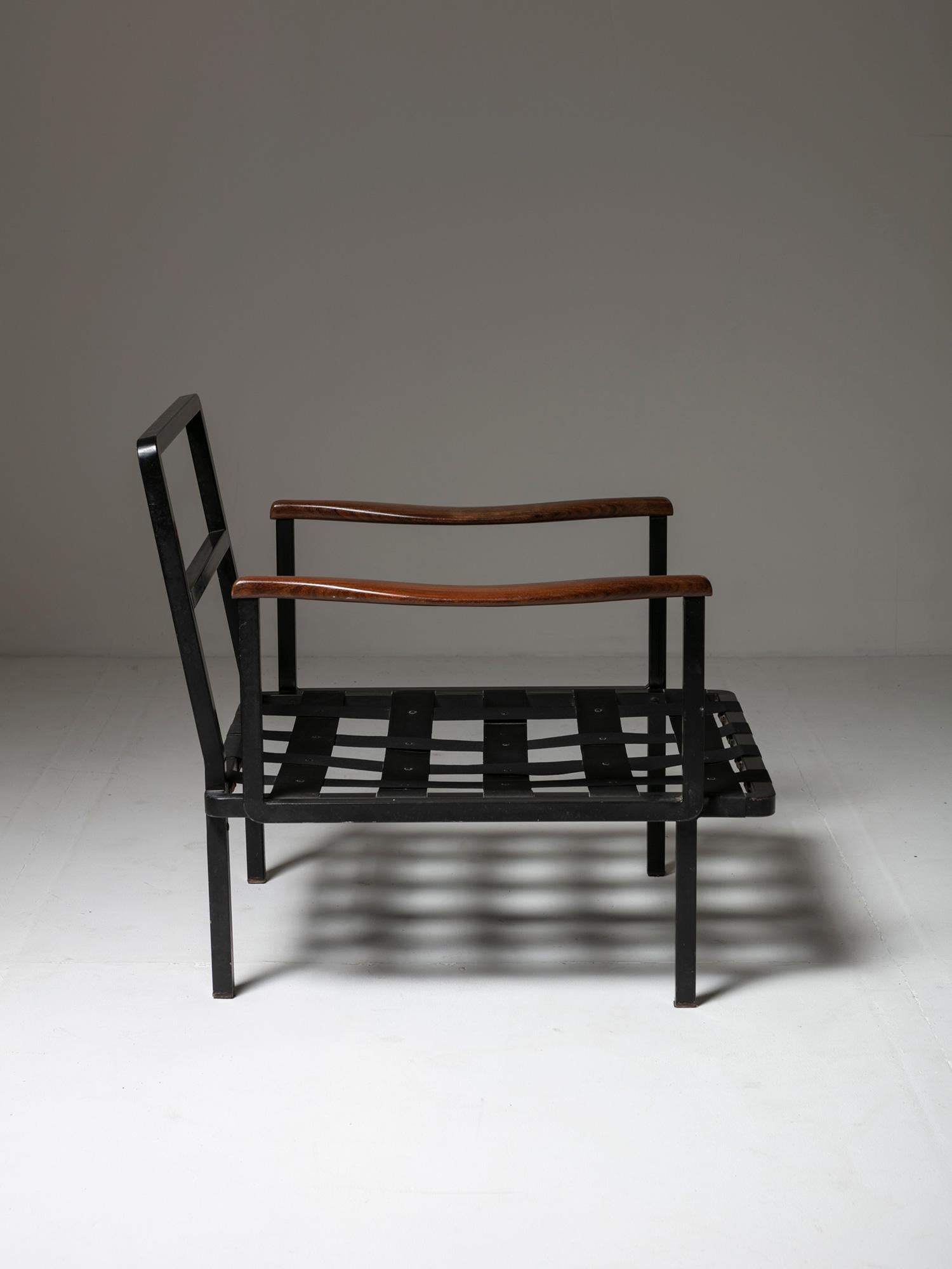 Metallic Thread Rare Pair of Lounge Chairs Model P24 by Osvaldo Borsani for Tecno