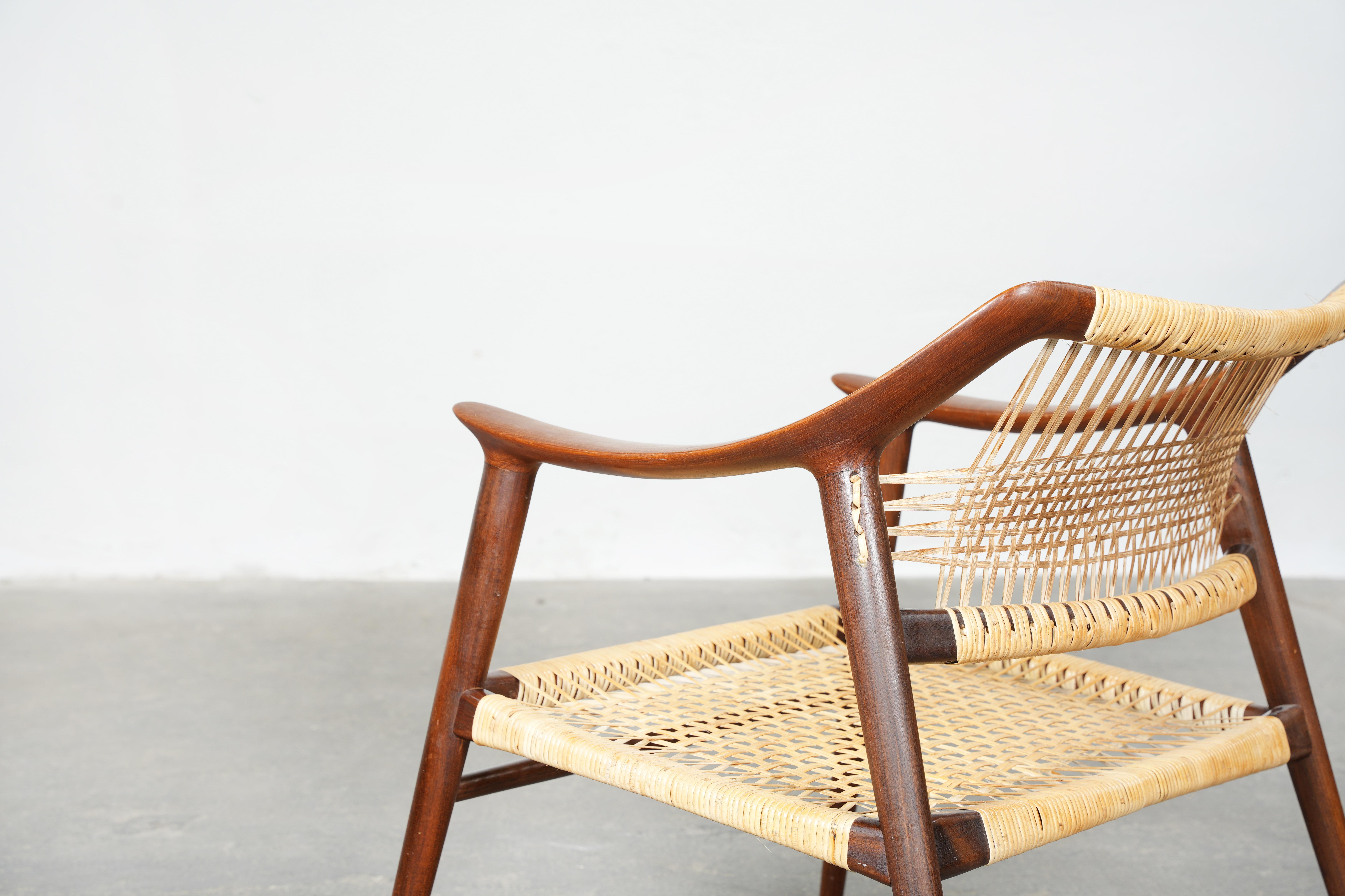 Rare paire de fauteuils de salon par Rastad & Relling Mod. Bambi, Norvège Excellent état - En vente à Berlin, DE