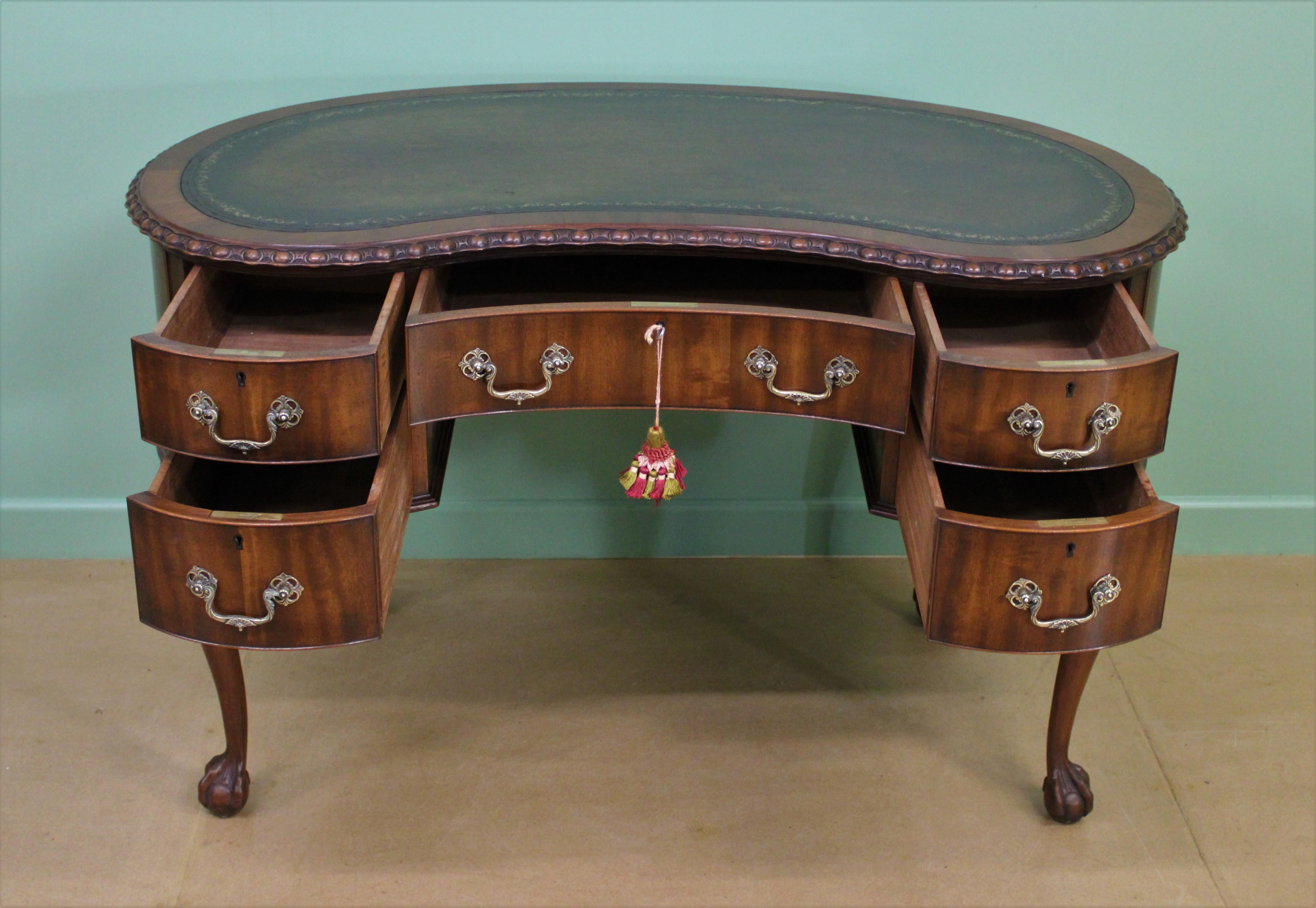 Rare Pair of Mahogany Kidney Shaped Writing Desks by Waring and Gillow For Sale 5