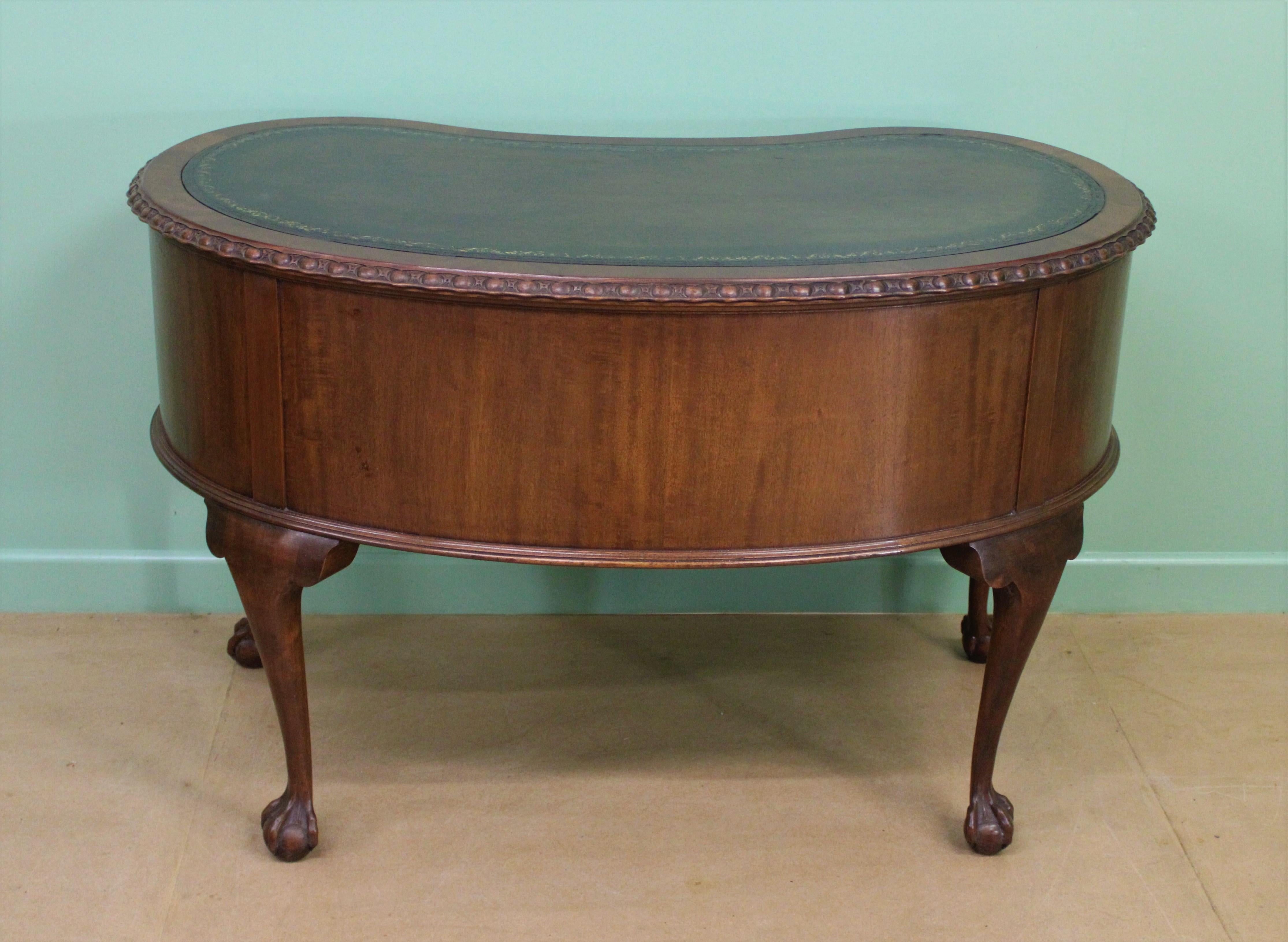 Rare Pair of Mahogany Kidney Shaped Writing Desks by Waring and Gillow For Sale 12