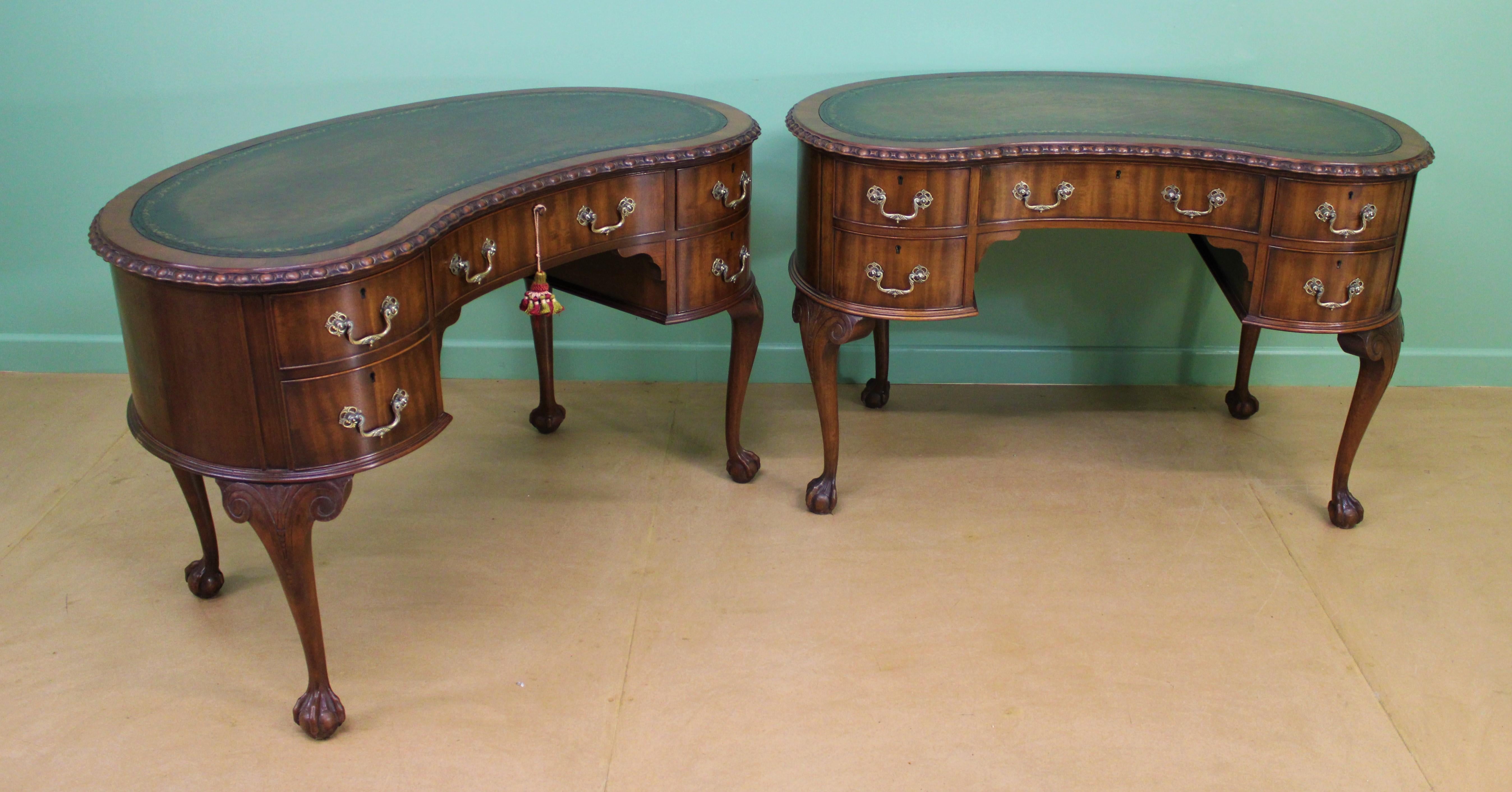 English Rare Pair of Mahogany Kidney Shaped Writing Desks by Waring and Gillow For Sale