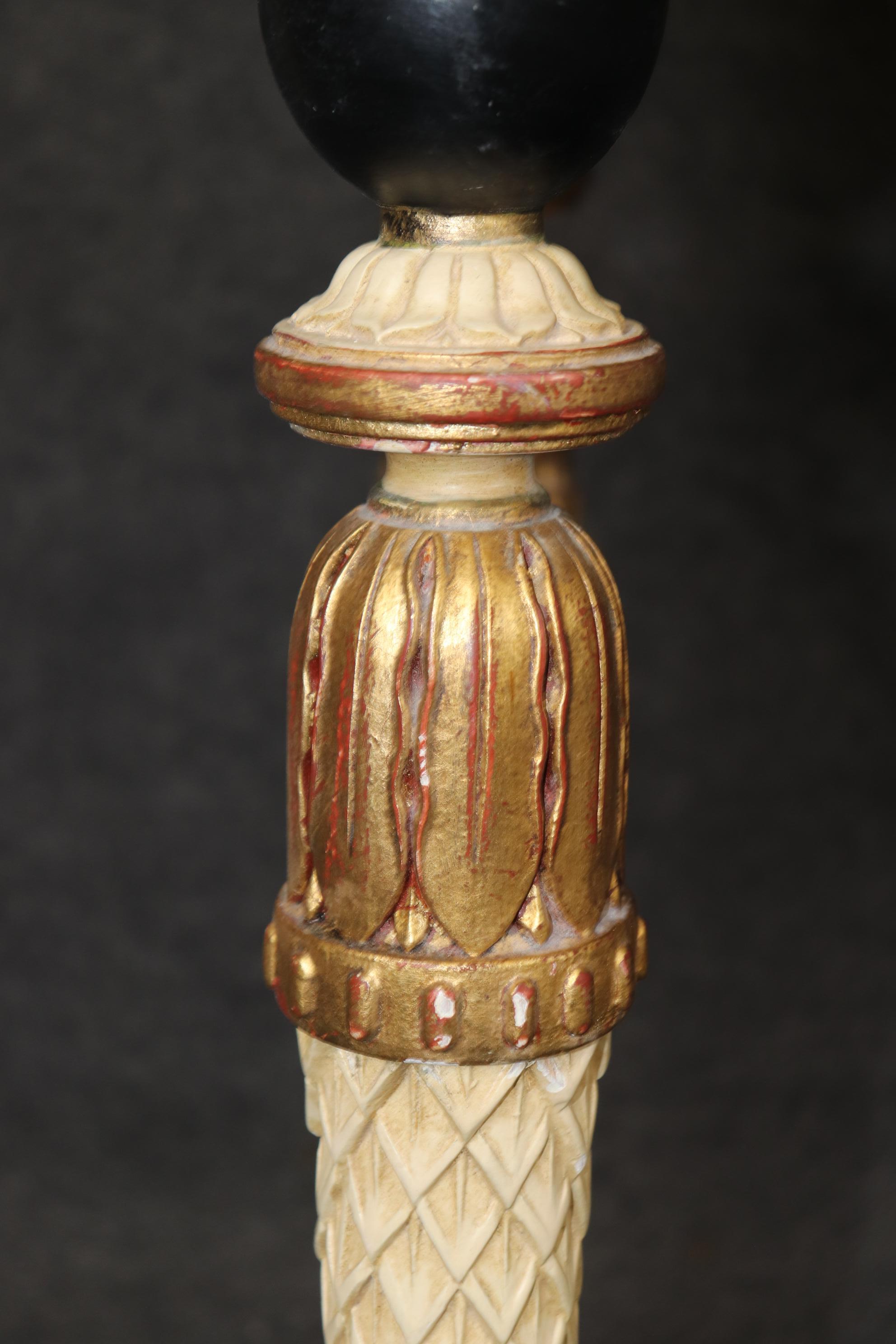Raro par de consolas decoradas con mármol y pintura de imitación de mármol Manner Jansen Francés en venta