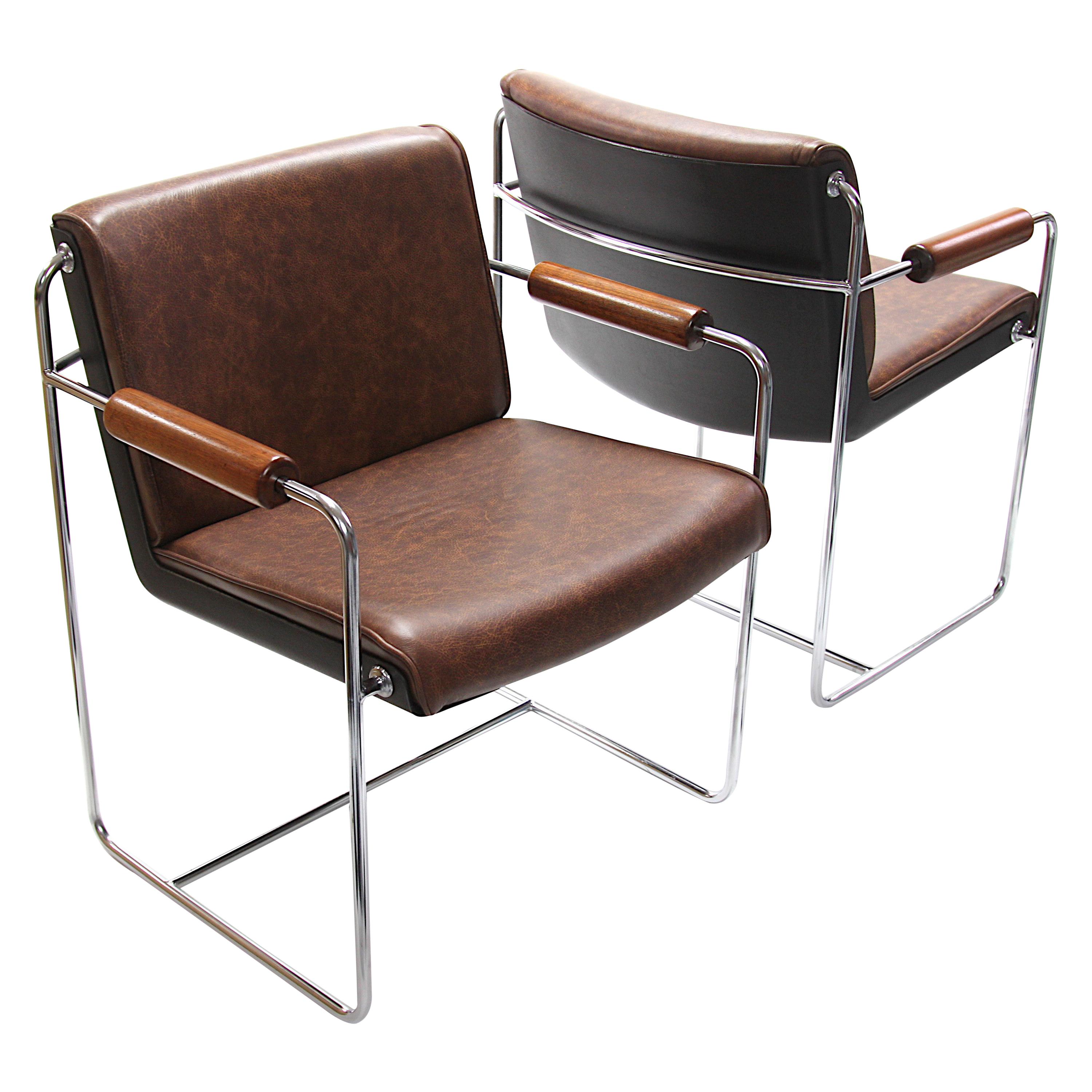 Rare Pair of Mid-Century Modern Fiberglass and Brown Leather Shell Lounge Chairs