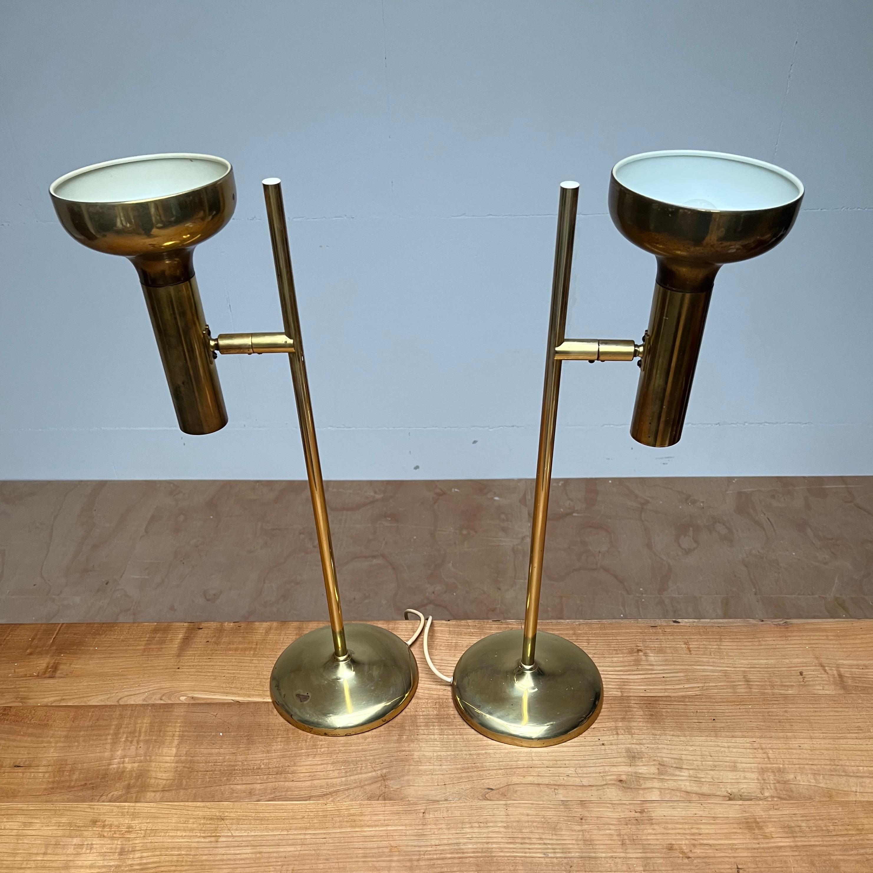 Rare Pair of Midcentury Modern Koch and Lowy for OMI Rotatable Brass Table Lamps For Sale 1
