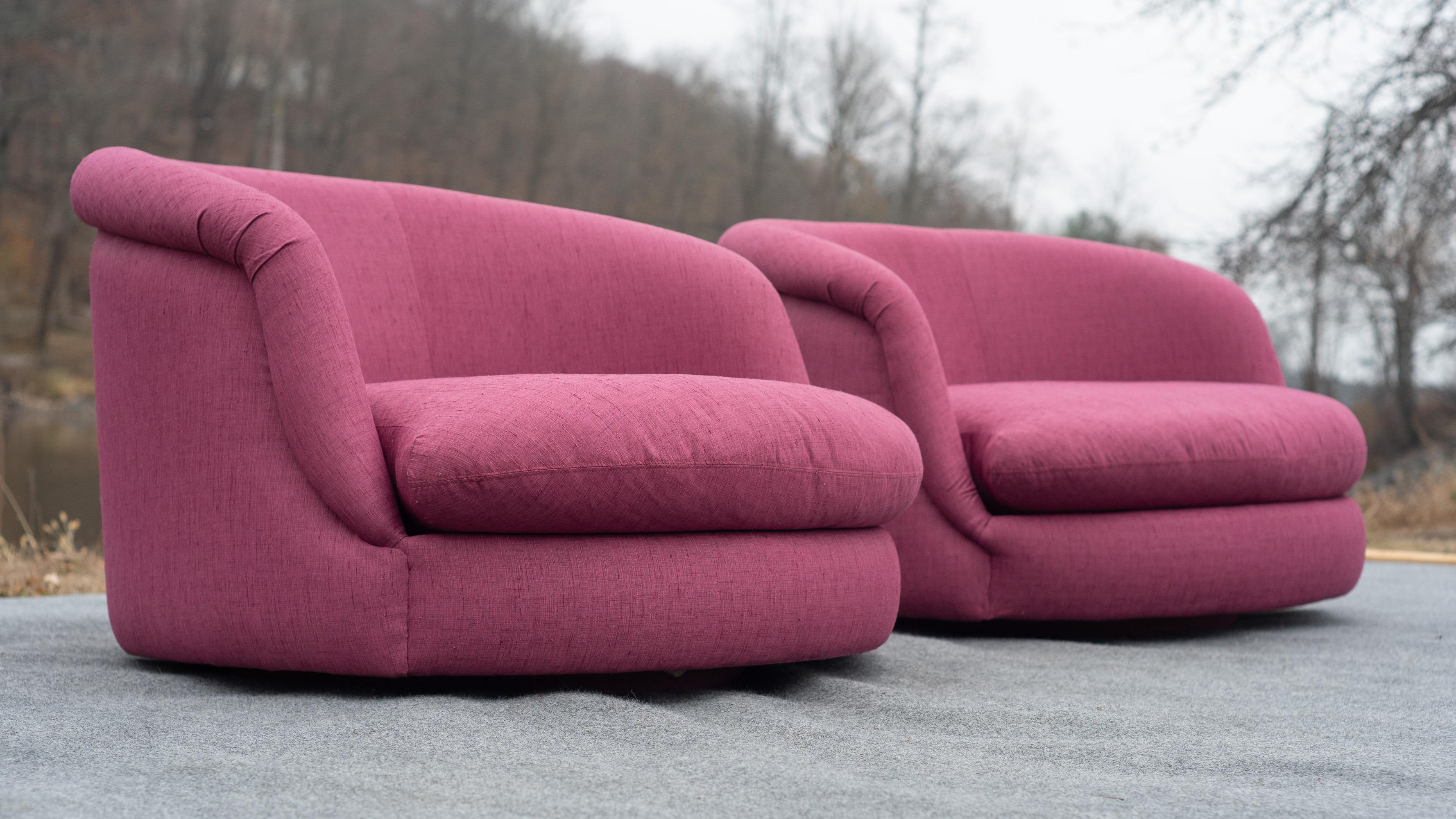 Fine XX secolo Rara coppia di sedie a vasca Milo Baughman per Thayer Coggin in color magenta originale in vendita