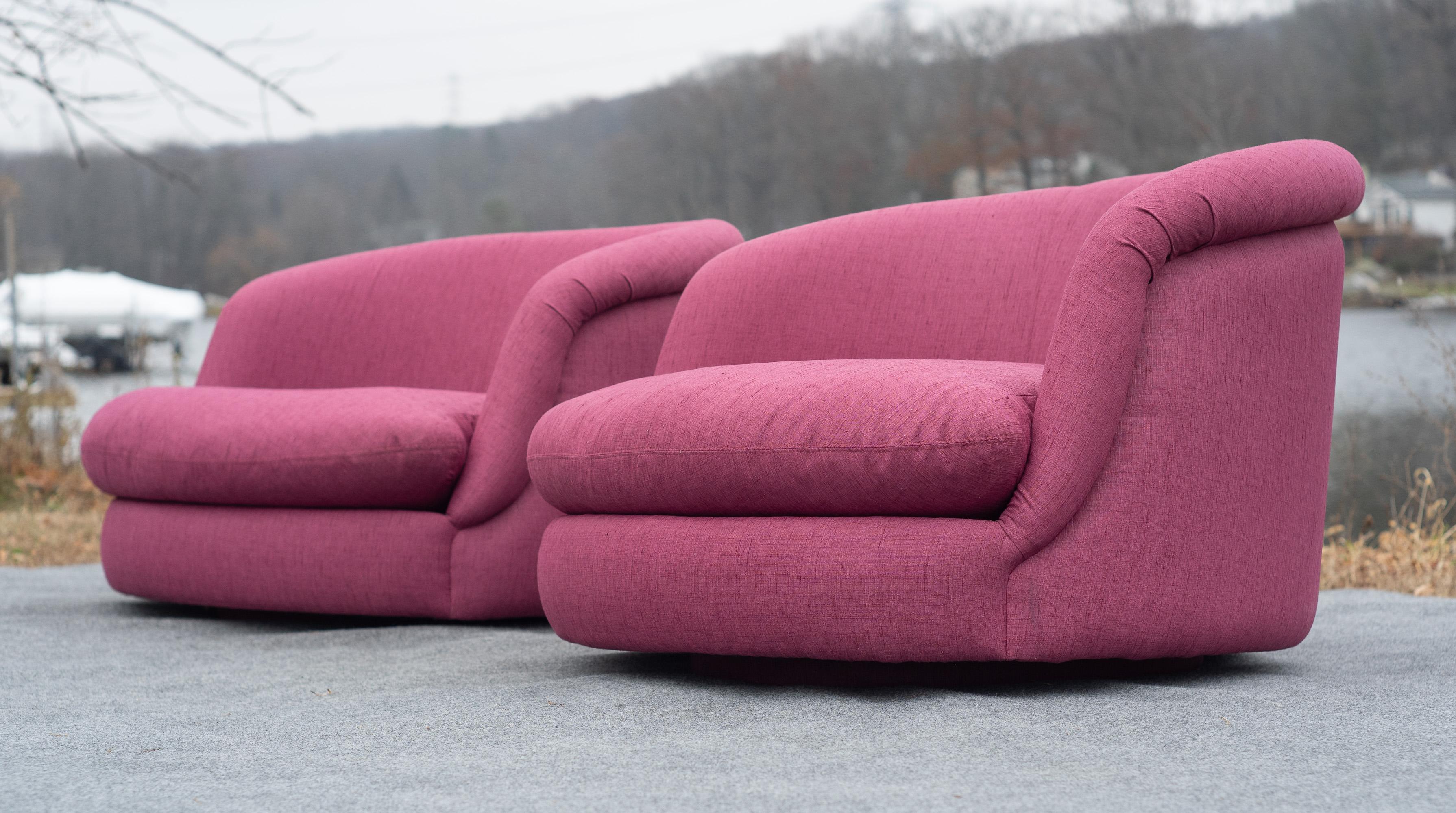 Tappezzeria Rara coppia di sedie a vasca Milo Baughman per Thayer Coggin in color magenta originale in vendita