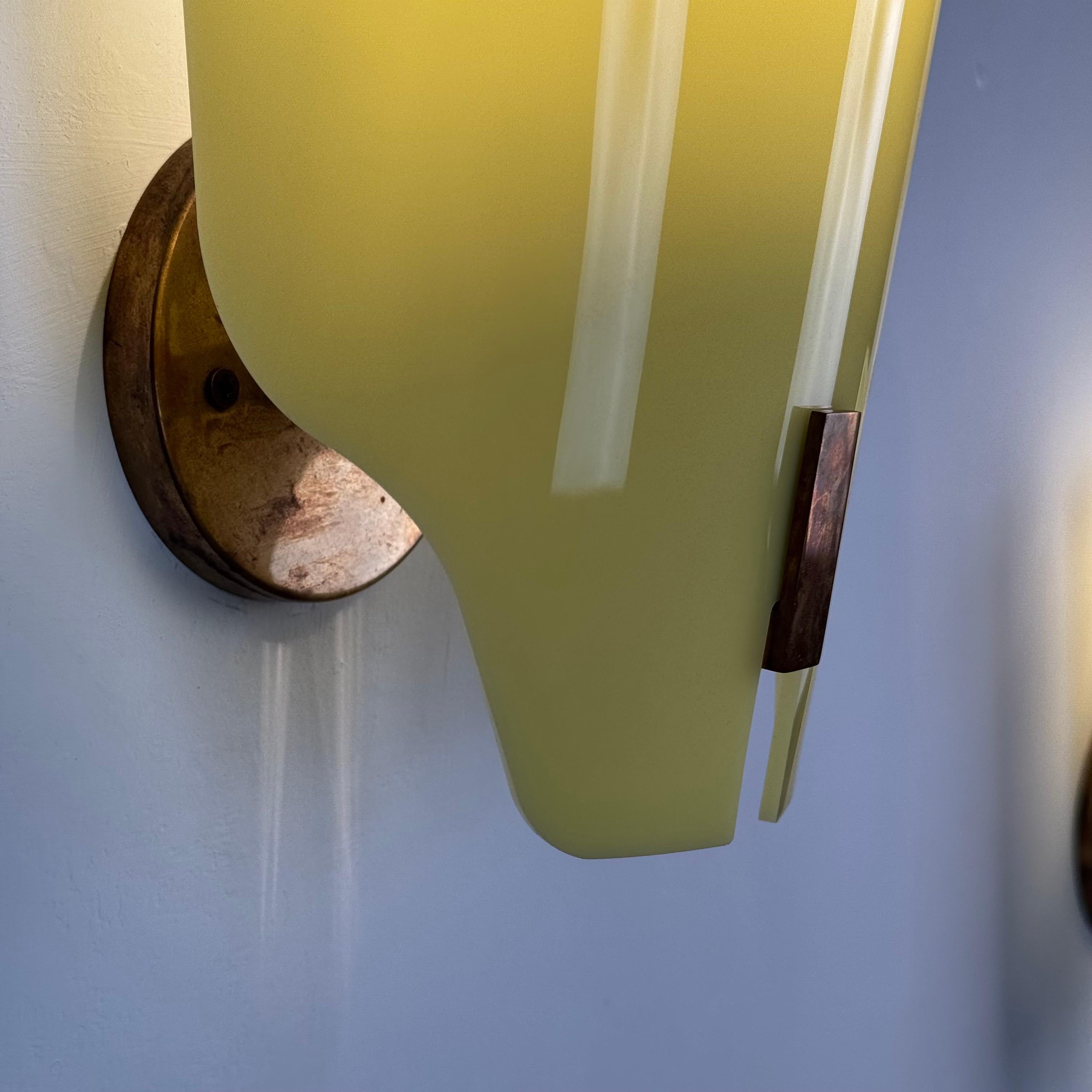 Raro par de apliques Modelo 157/PX de Gino Sarfatti para Arteluce, Italia, 1960 Latón en venta