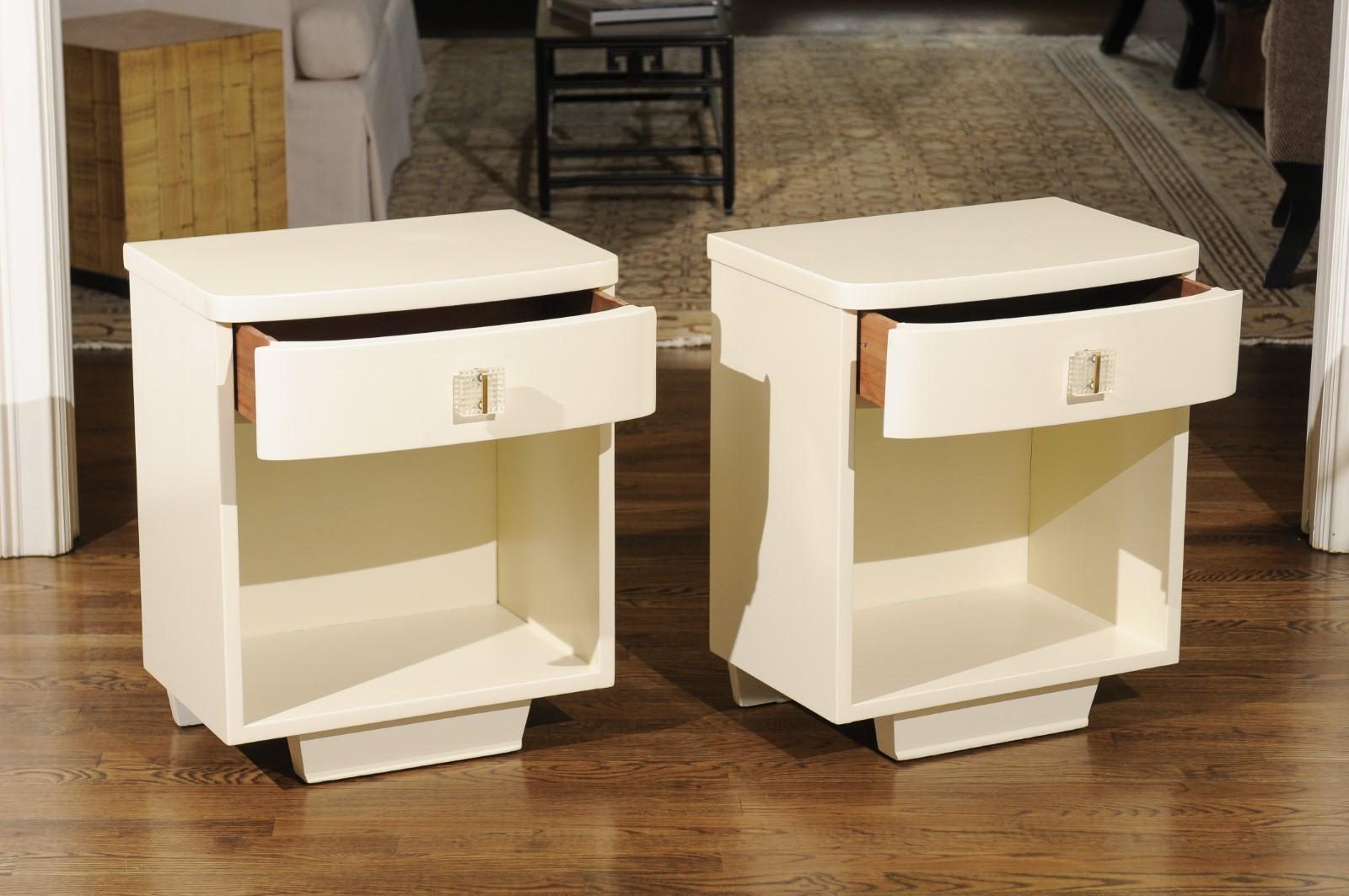 Rare Pair of Modern End Tables with Lucite Hardware by John Stuart, circa 1940 4