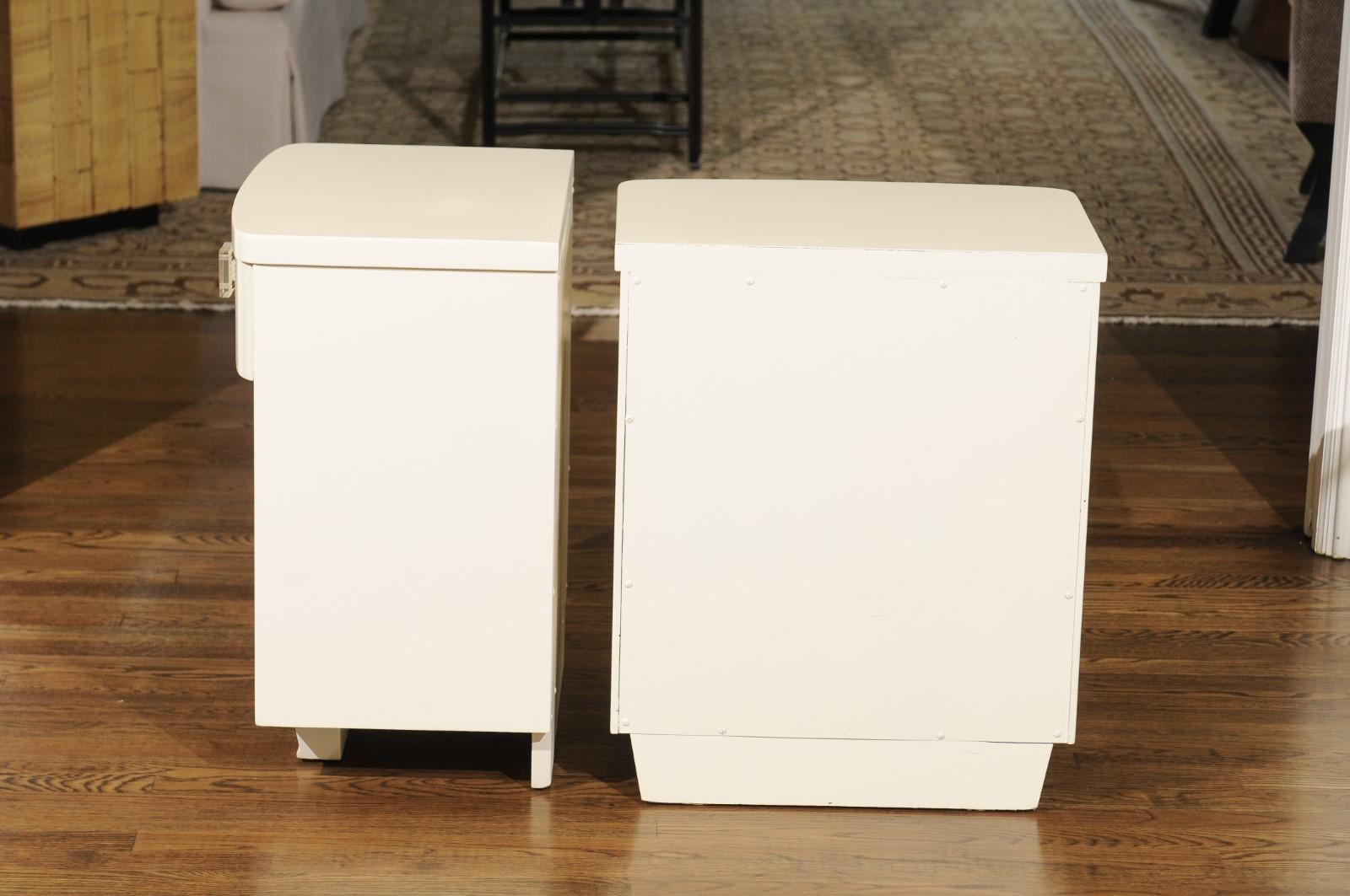 Rare Pair of Modern End Tables with Lucite Hardware by John Stuart, circa 1940 1