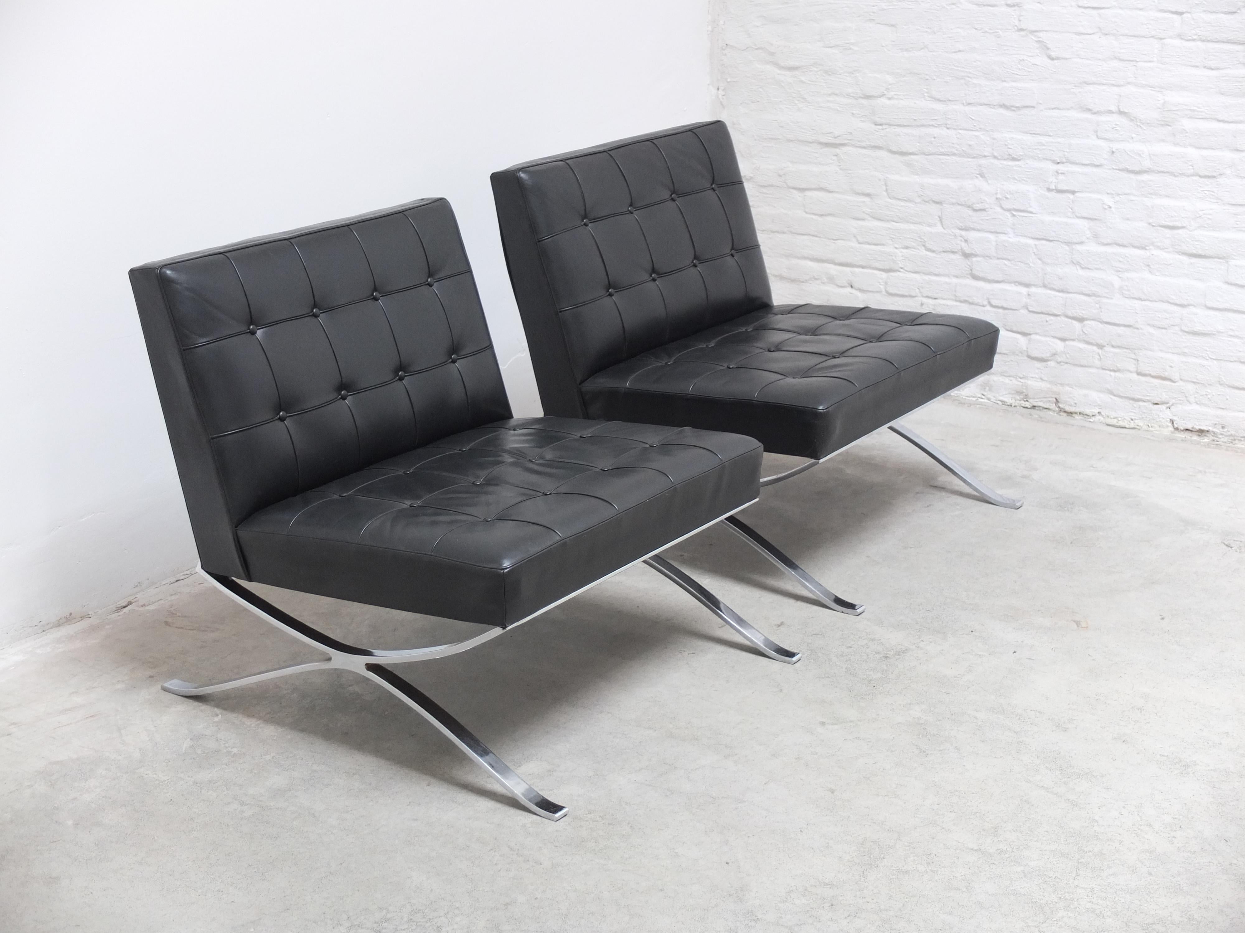 Rare Pair of Modernist Lounge Chairs by Hans Kaufeld, 1960s For Sale 11