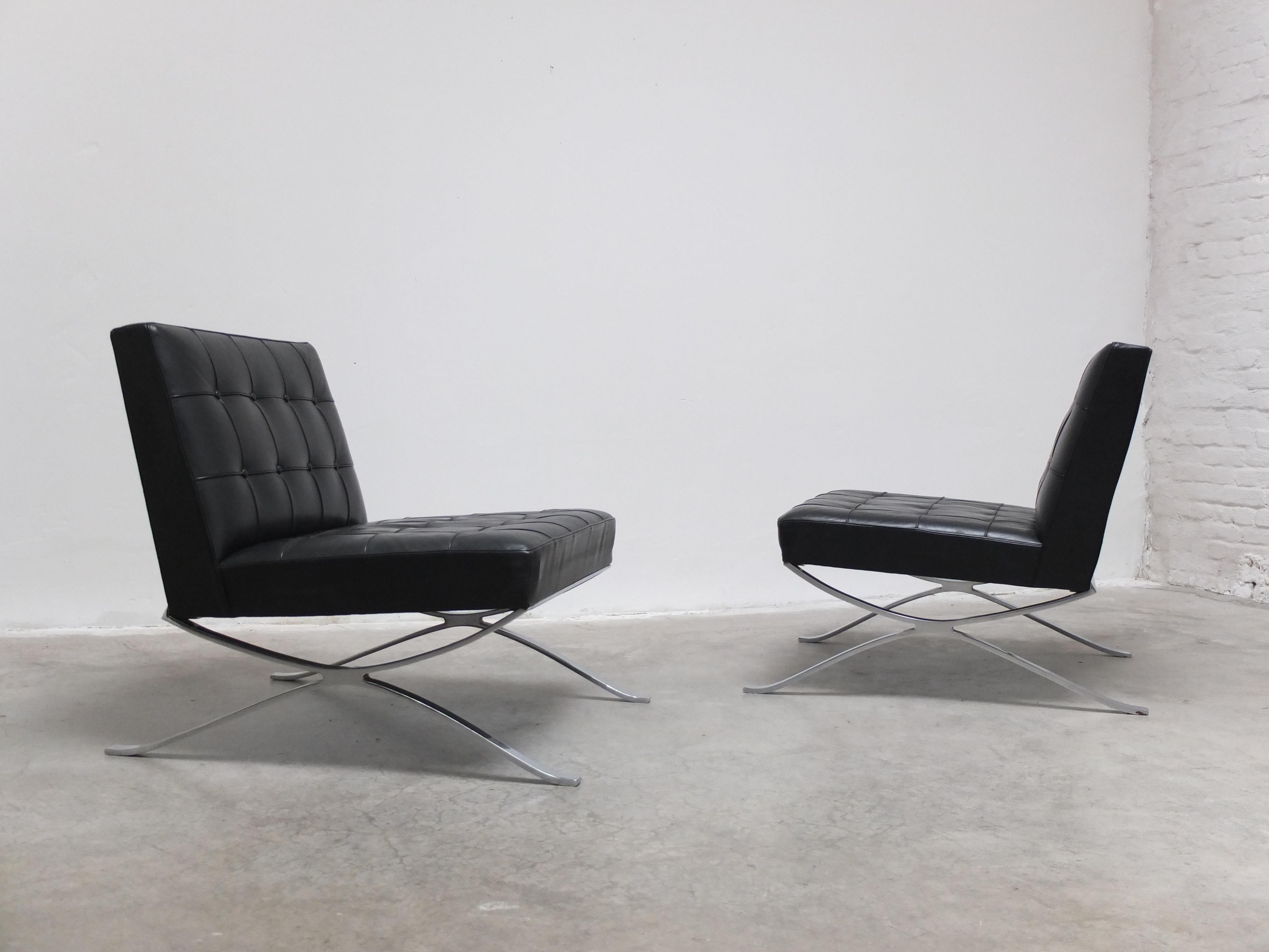Rare Pair of Modernist Lounge Chairs by Hans Kaufeld, 1960s For Sale 2