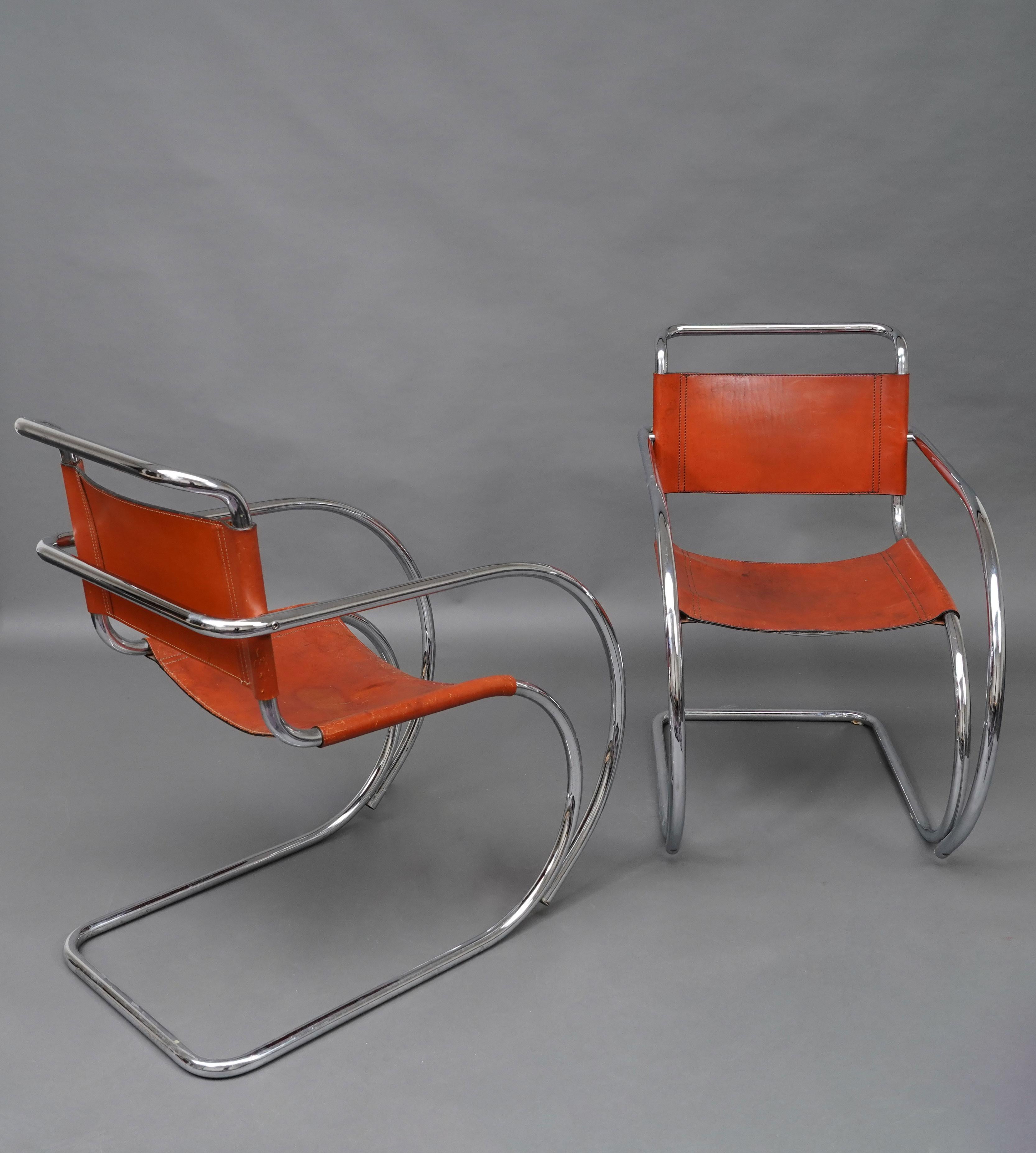 Plaqué Rare paire de fauteuils MR20, modèle de L. Mies Van Der Rohe, Allemagne, vers 1970  en vente