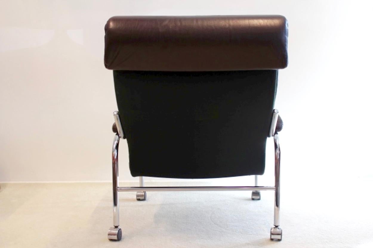Rare Pair of Noboru Nakamura 'Bore' Leather Lounge Chairs with Footstool, 1970s For Sale 5