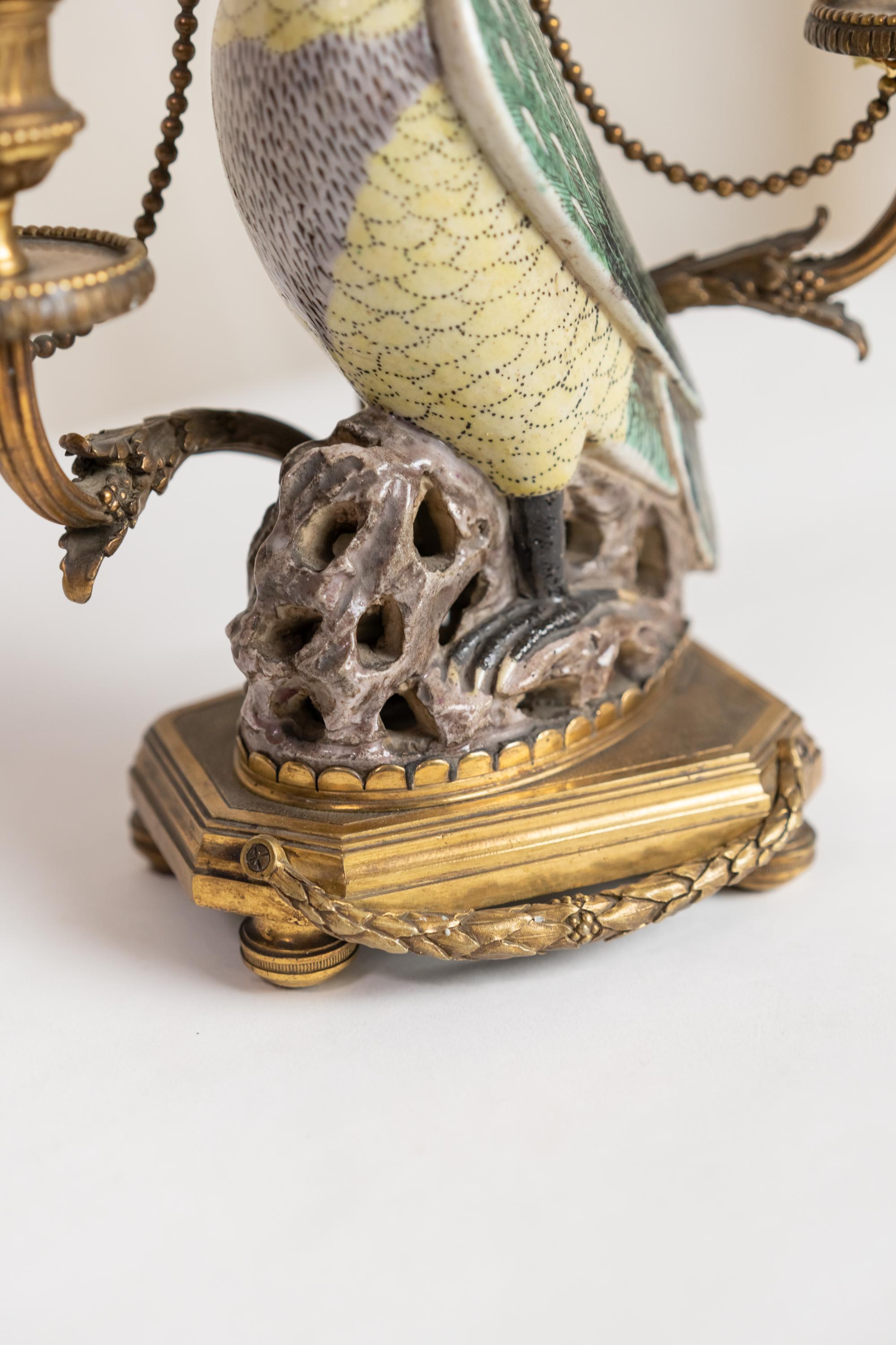 Rare Pair of 18th Century-19th Century Chinese Porcelain Parrots Candelabra For Sale 5