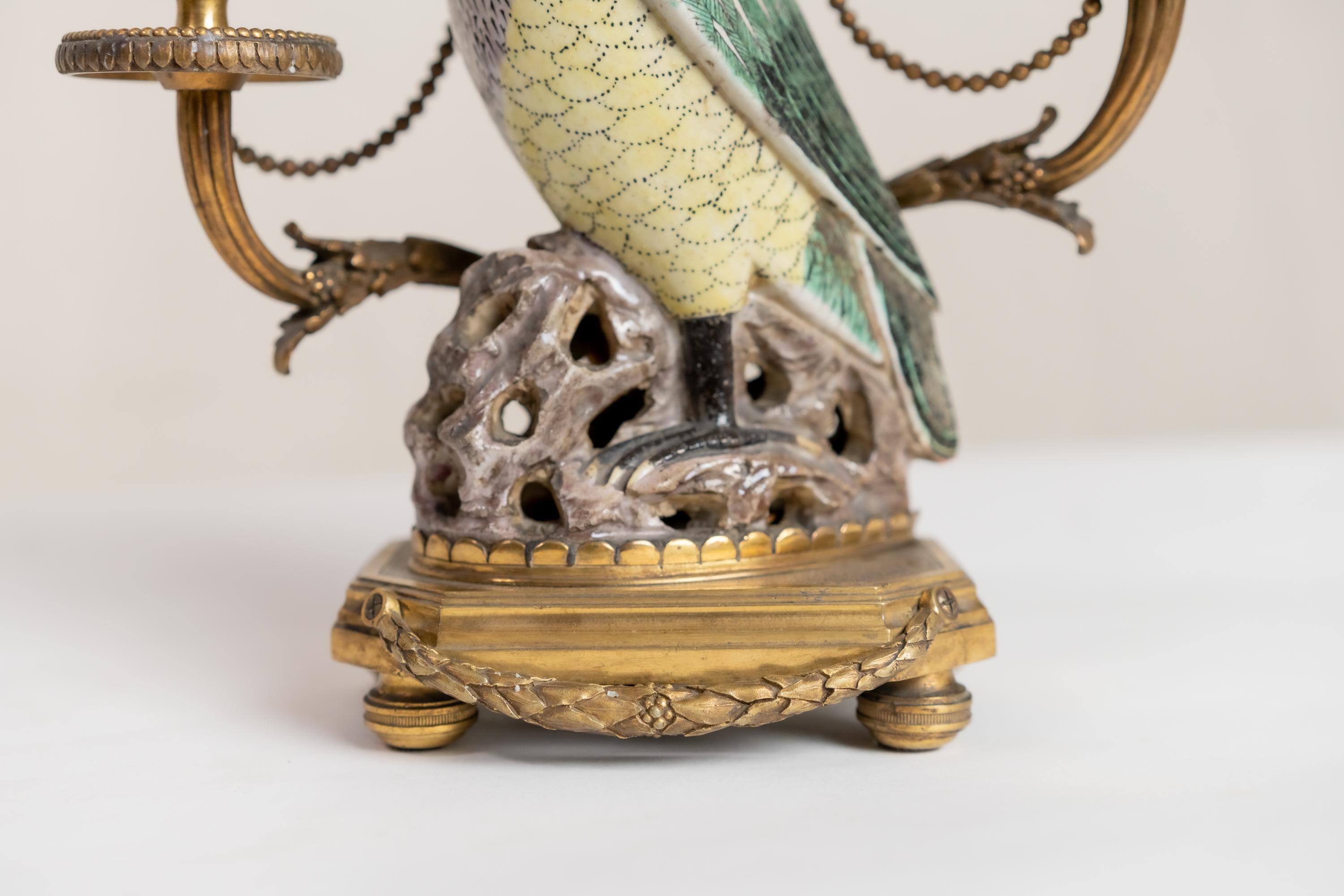 Rare Pair of 18th Century-19th Century Chinese Porcelain Parrots Candelabra For Sale 9