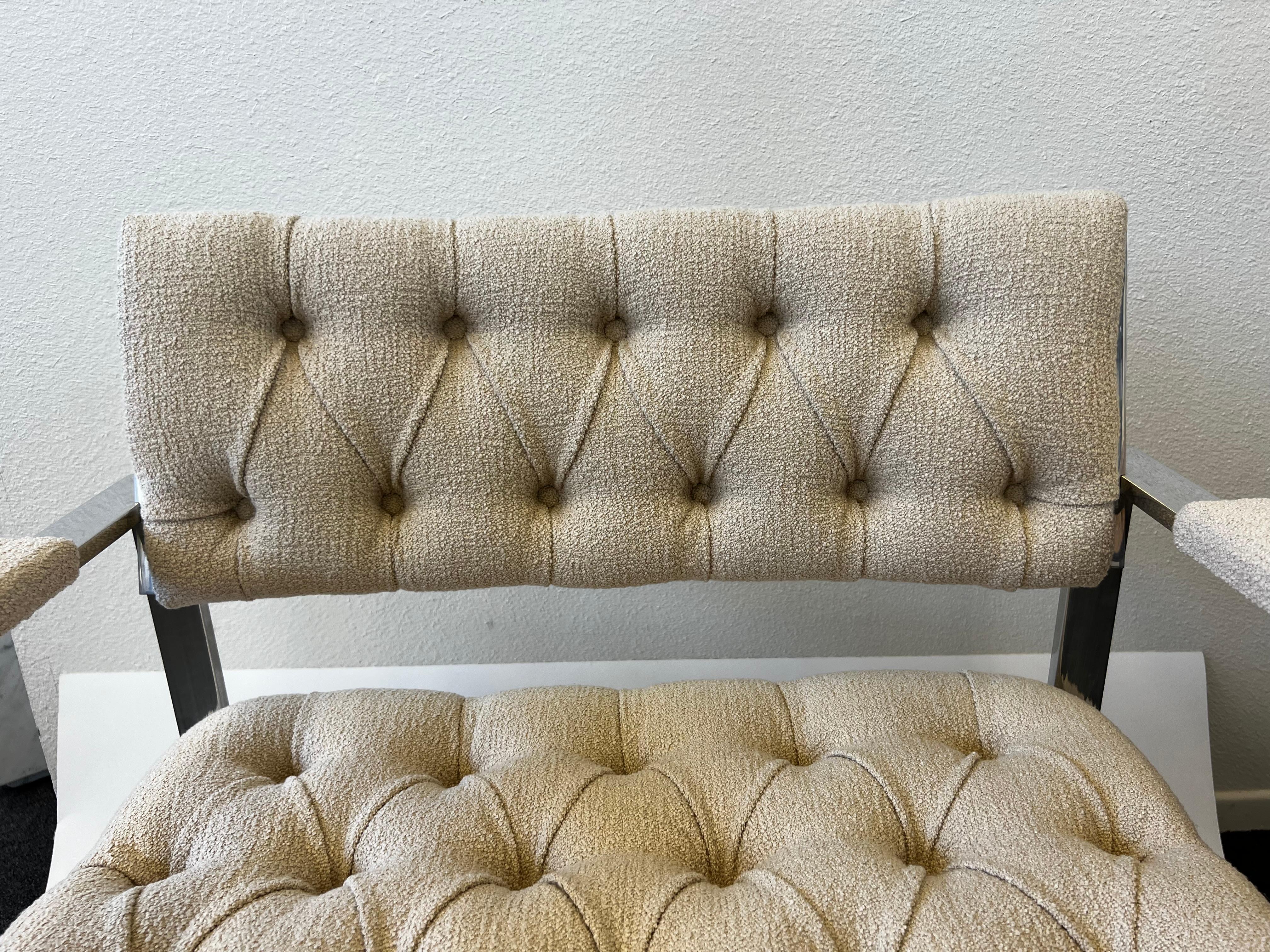 Raro par de sillones blancos de Harvey Probber Aluminio en venta