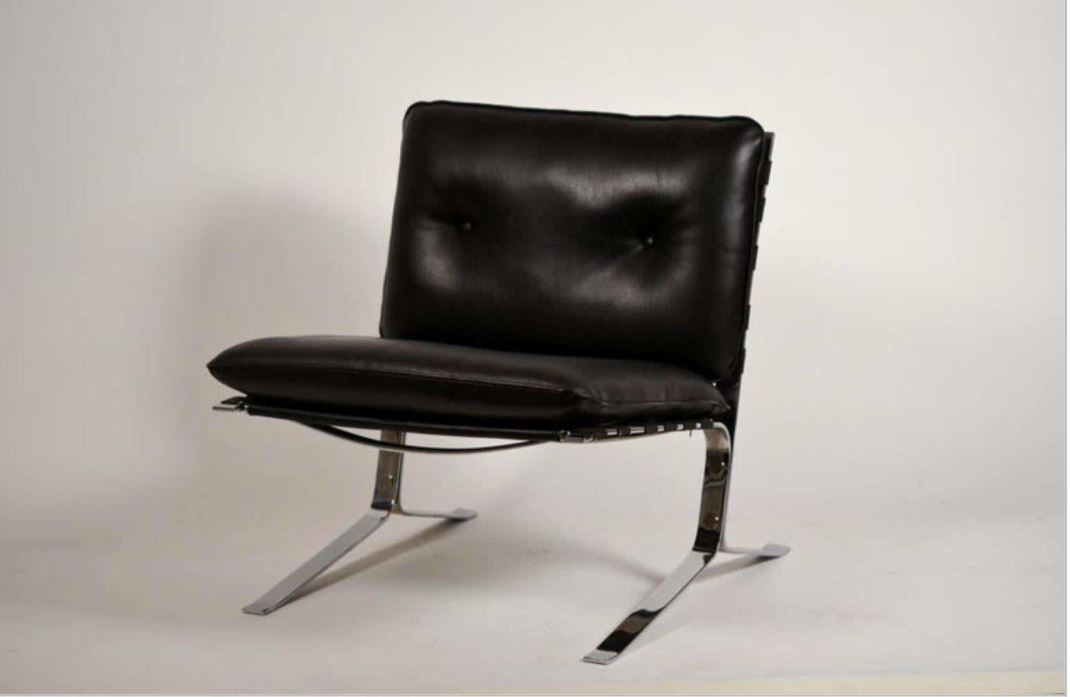 Rare Pair of Original 'Joker' Lounge Chairs by Olivier Mourgue for Airborne For Sale 1
