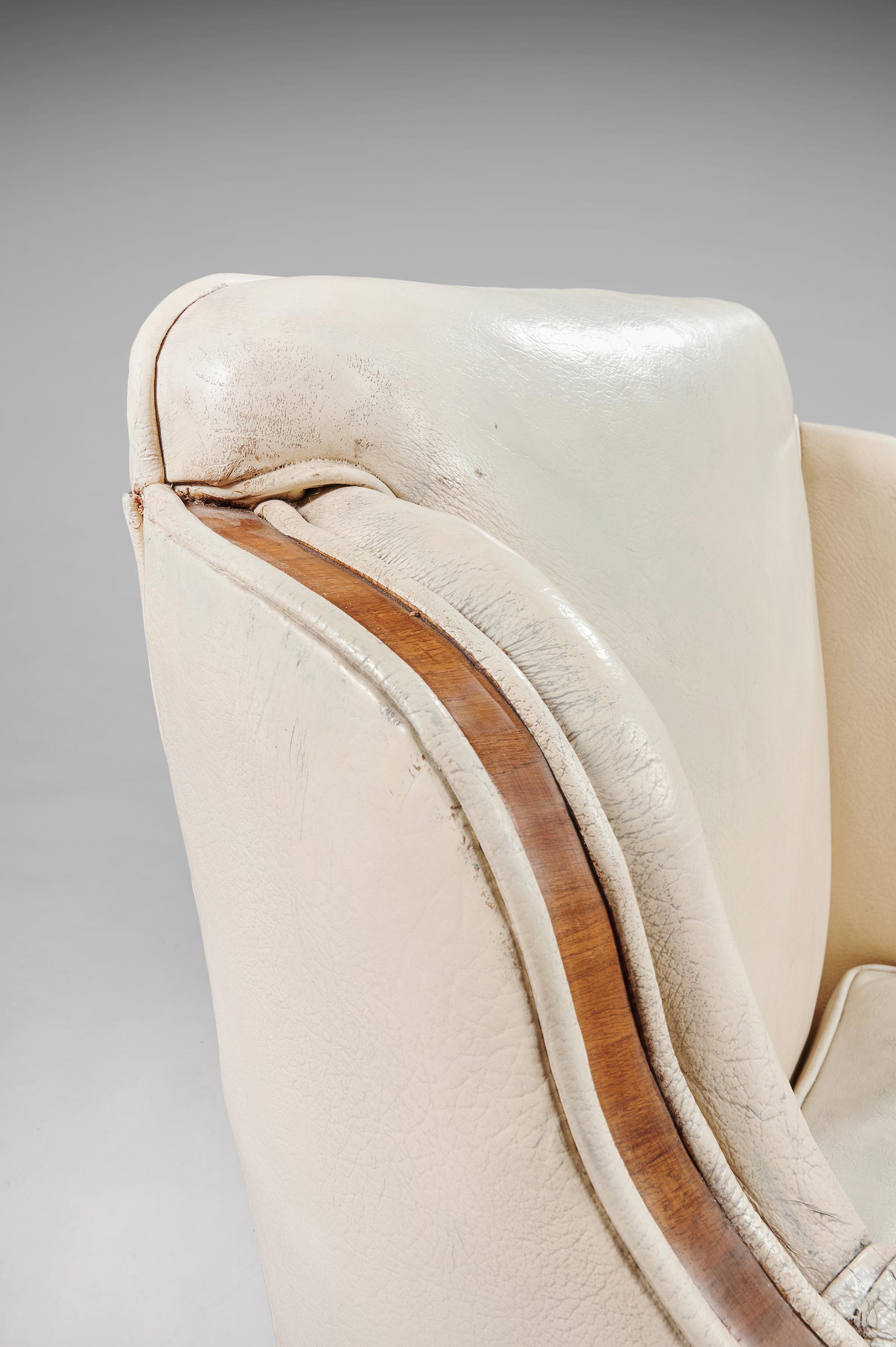 Rare Pair of Original Walnut Epstein Art Deco Leather Armchairs 3