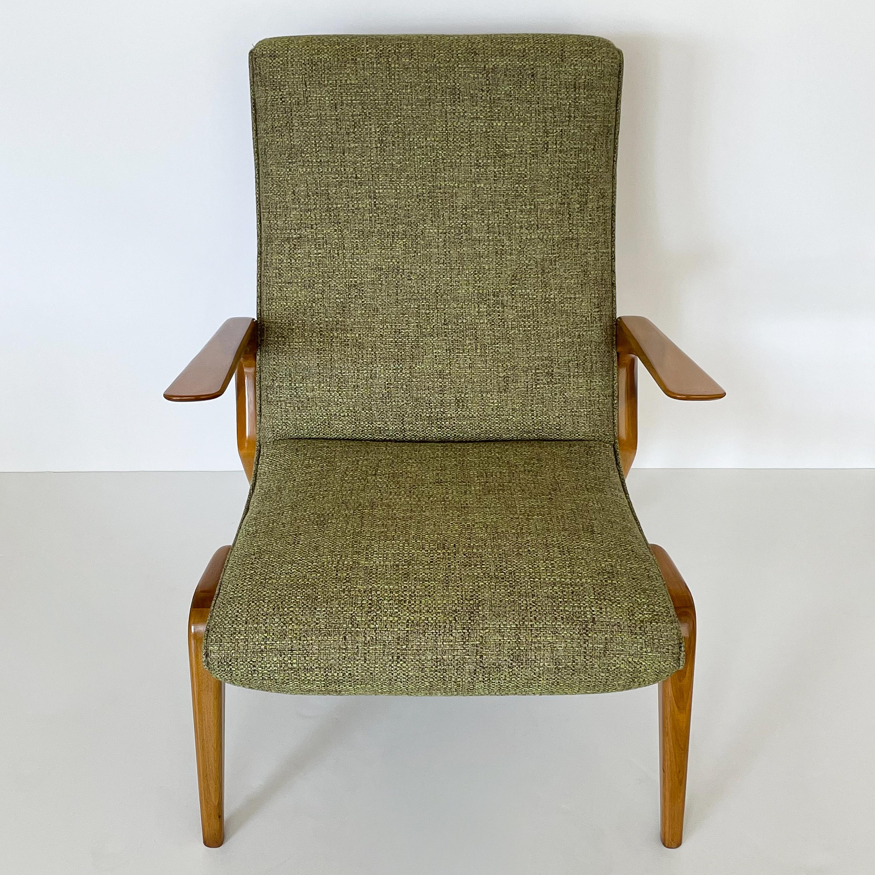Rare Pair of Osvaldo Borsani P71 Lounge Chairs 4