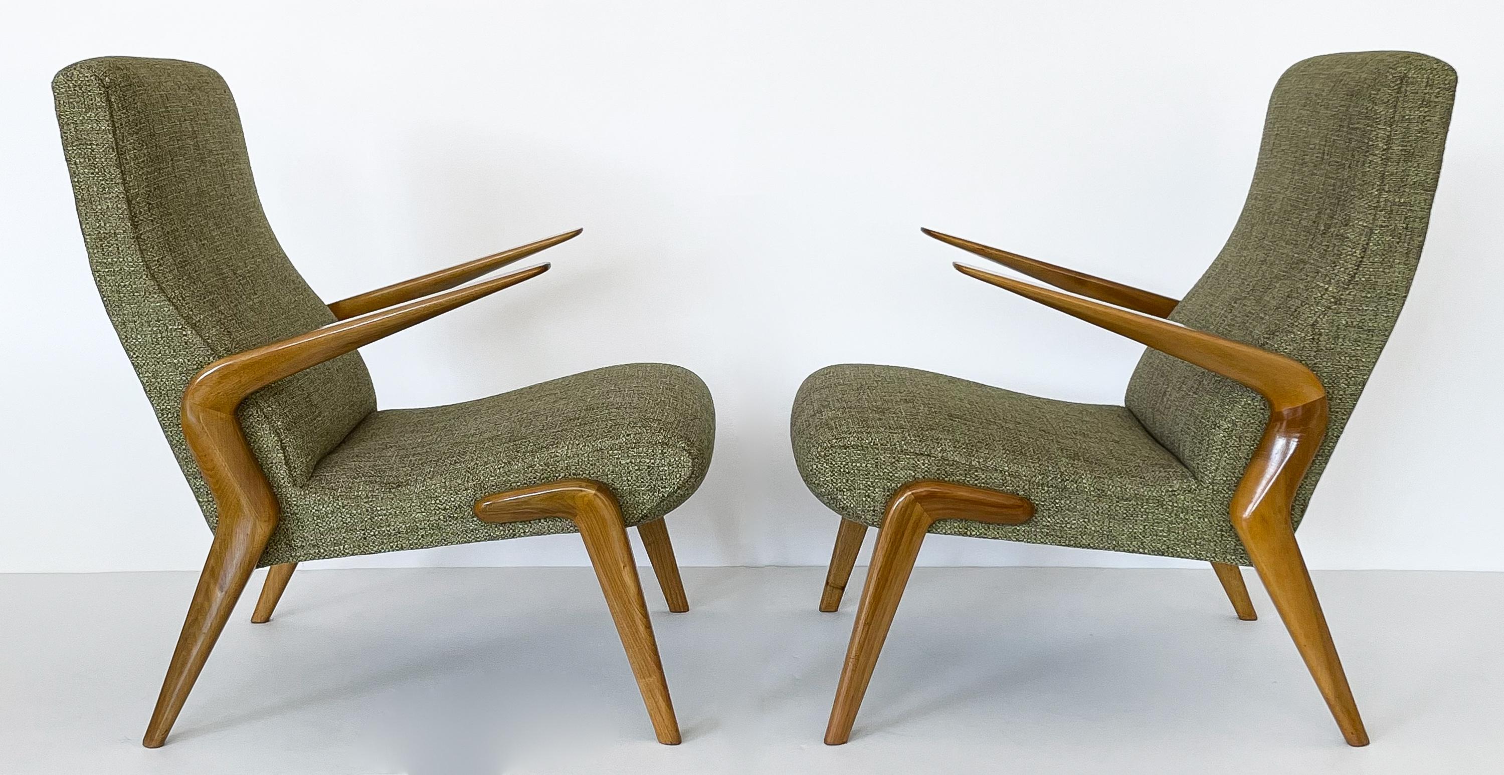 Mid-Century Modern Rare Pair of Osvaldo Borsani P71 Lounge Chairs