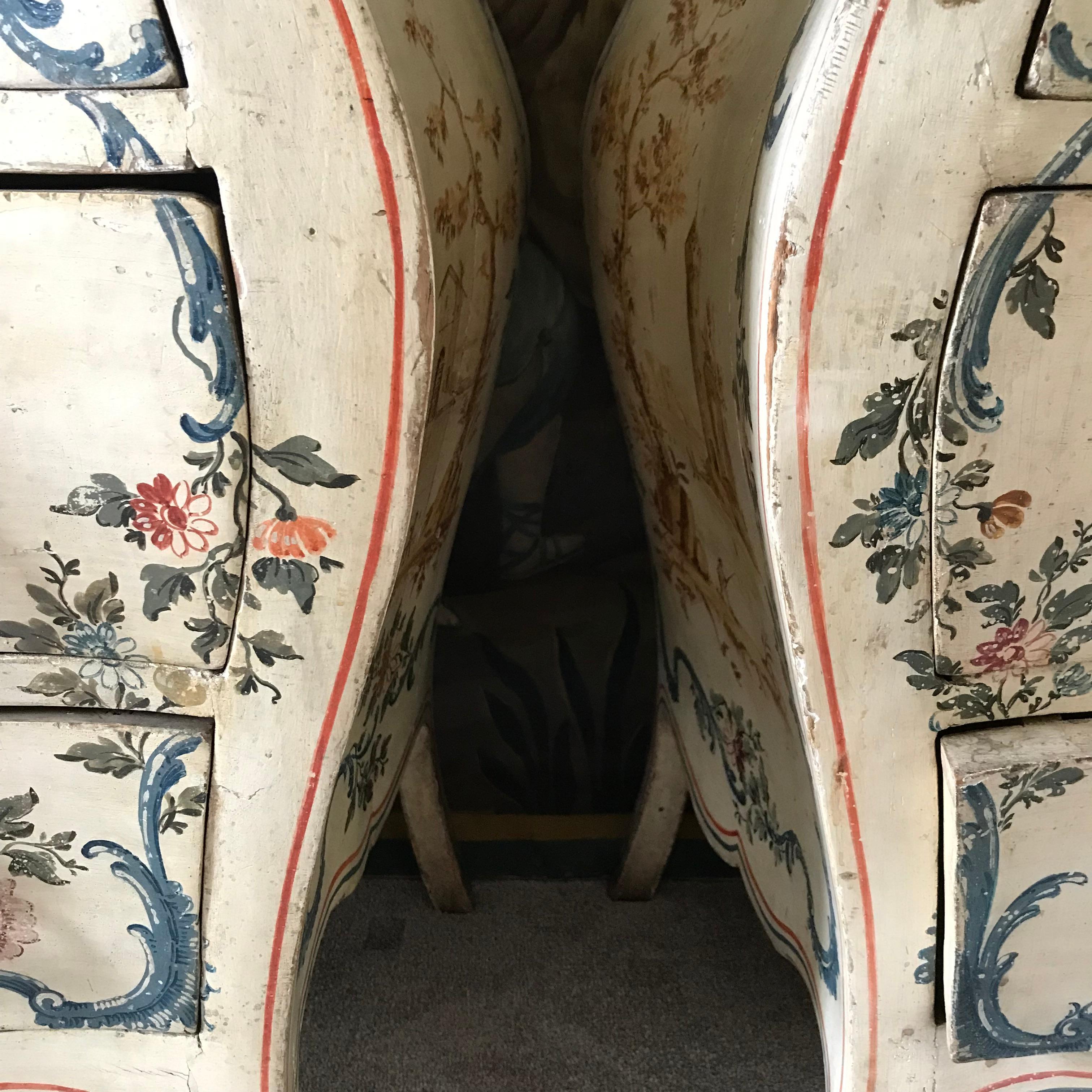 Pair of 18th Century Painted Italian Commodes  7