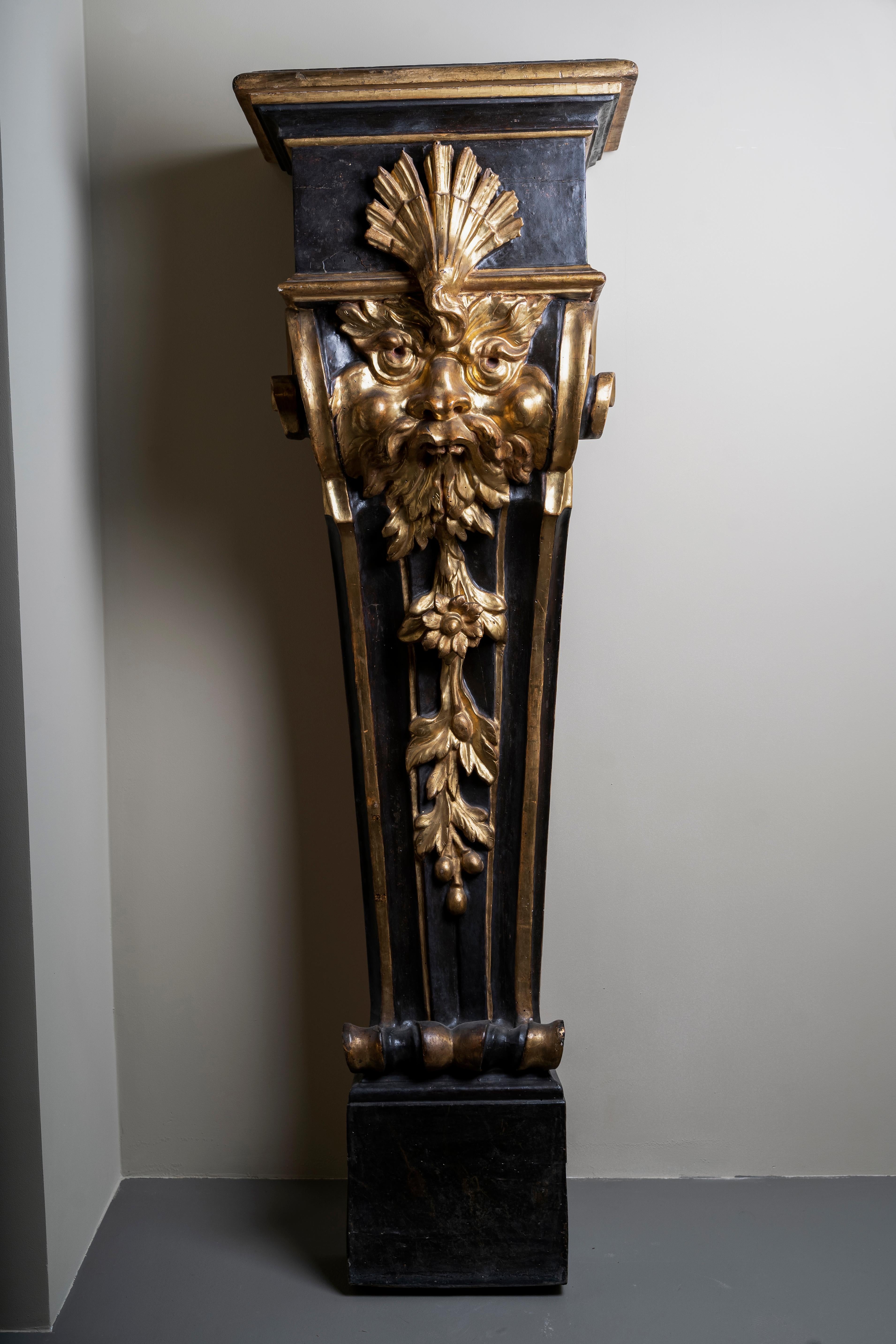 Renaissance Rare Pair of Pedestals Decorated with Grotesques, Florence, Early 17th Century