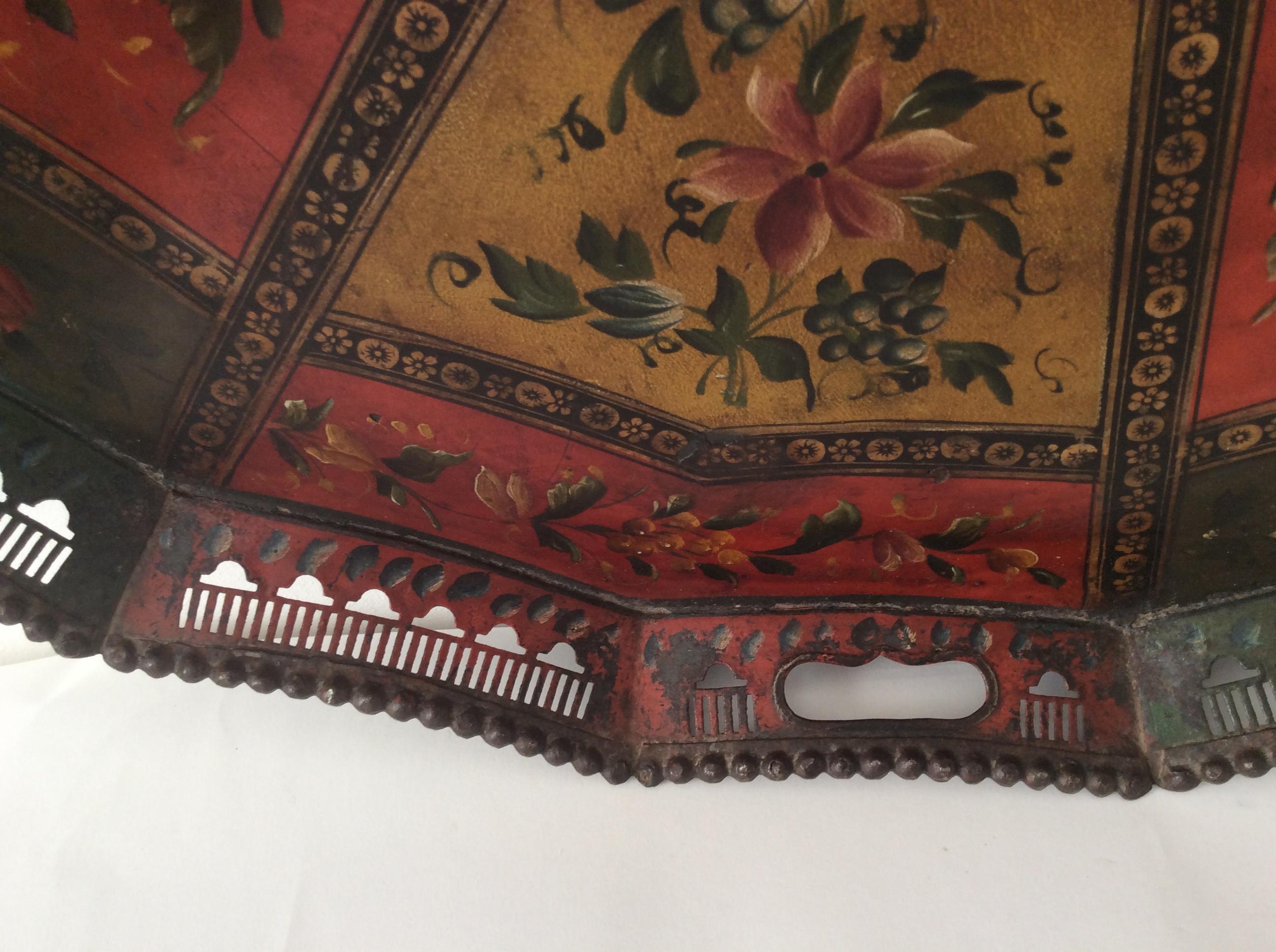 Rare Pair of Polychrome Painted Russian Tole Trays In Fair Condition In Lyngby, DK