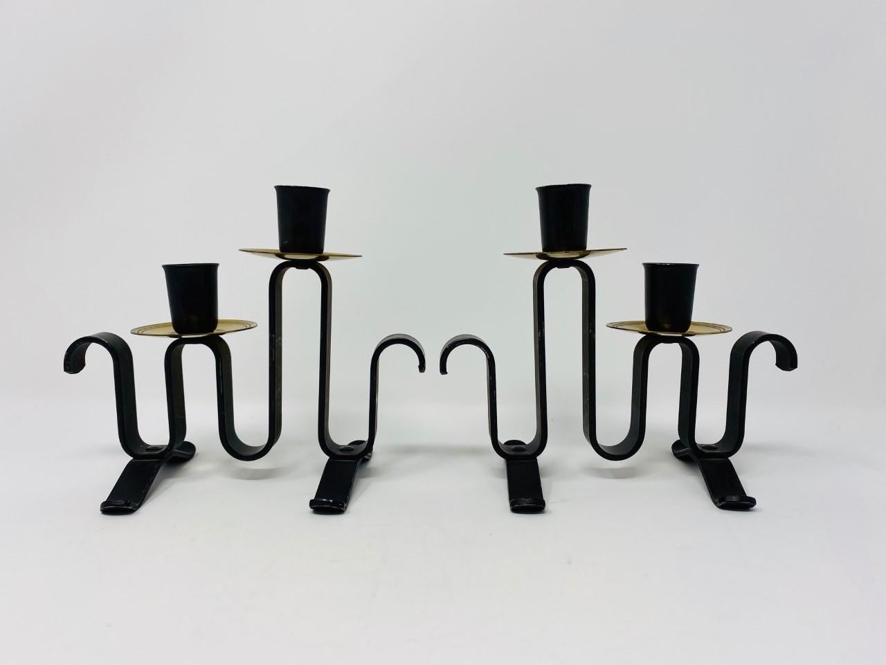Fine XX secolo Rara coppia di candelabri postmoderni in ferro battuto in vendita