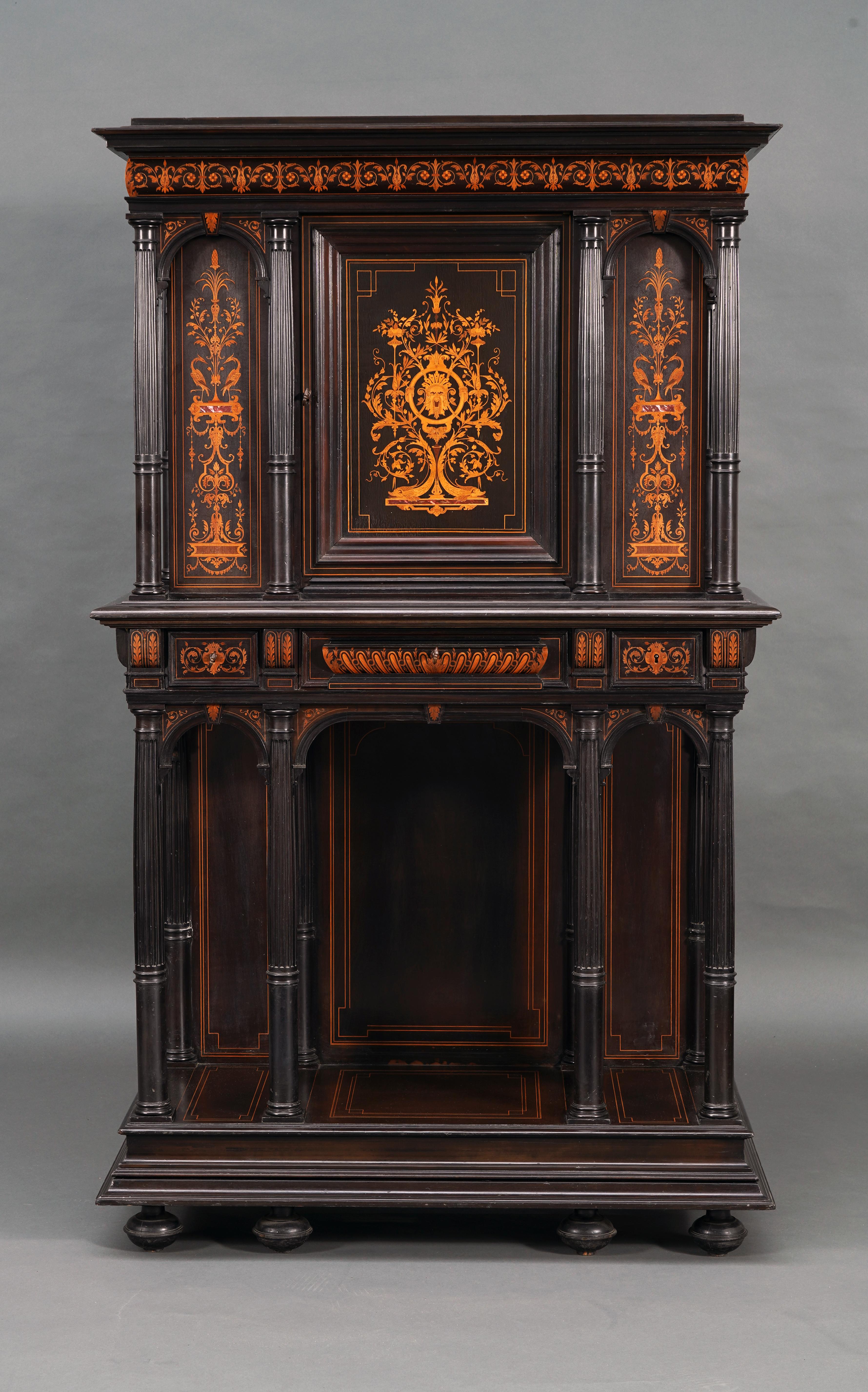 French Rare Pair of Renaissance Revival Cabinet Attributed to F. Linke, France, c. 1880 For Sale