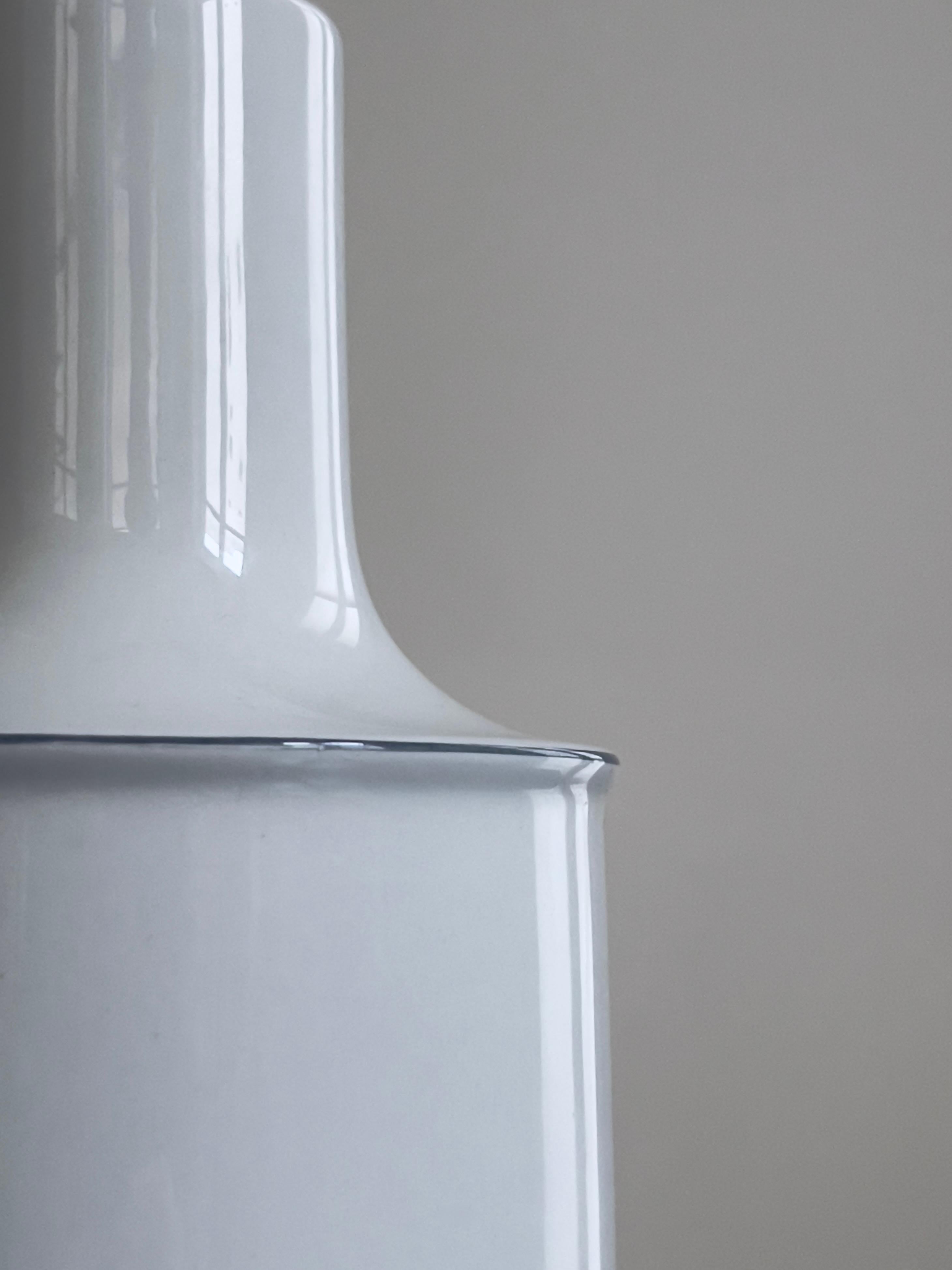 Rare paire de lampes de table en porcelaine 