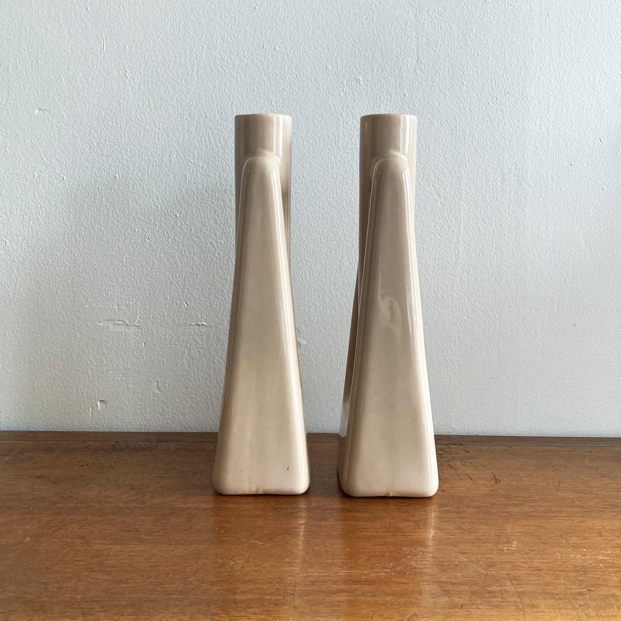 Post-Modern Haeger Beige Ecru Abstract Postmodern Vases, Pair of Two For Sale