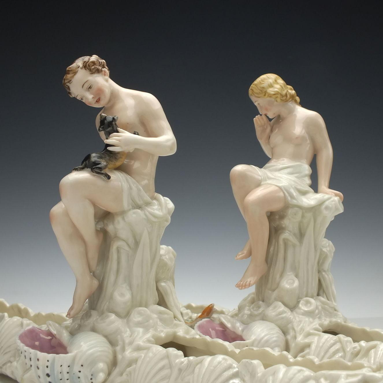 Anglais Paire rare de centres de table en porcelaine Royal Worcester, 1869 en vente